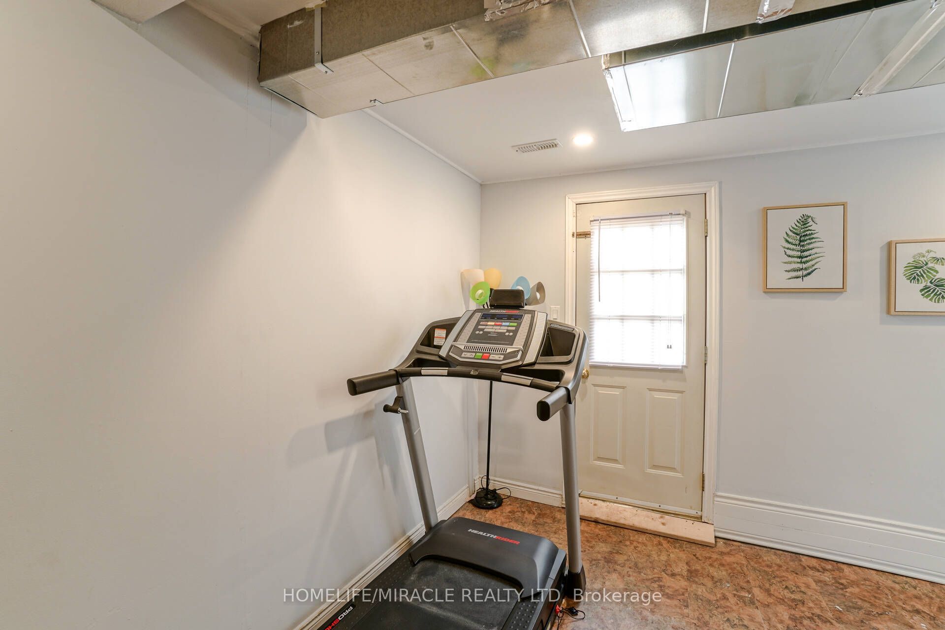 30 Hoskins Square Property Photo 27