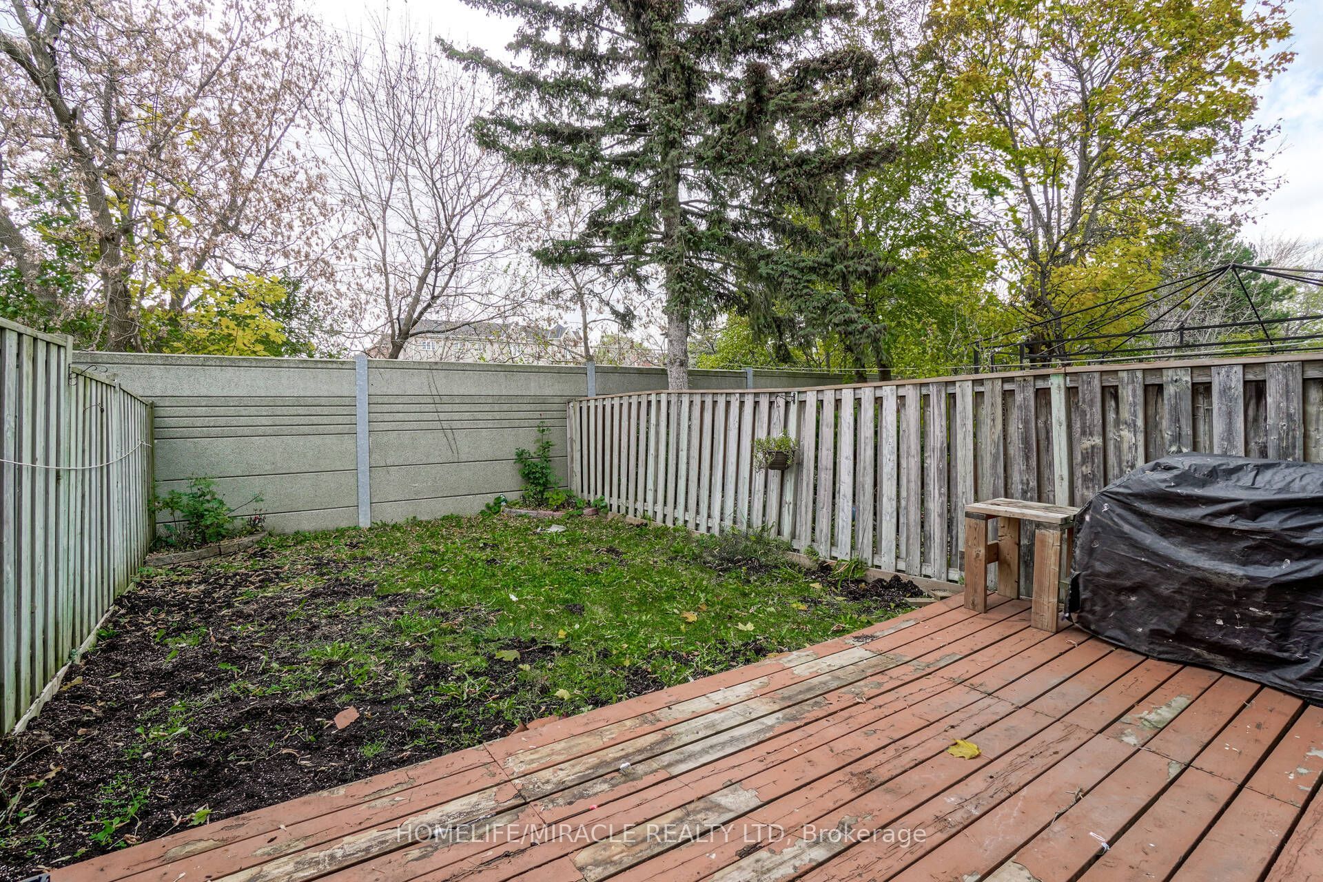 30 Hoskins Square Property Photo 30