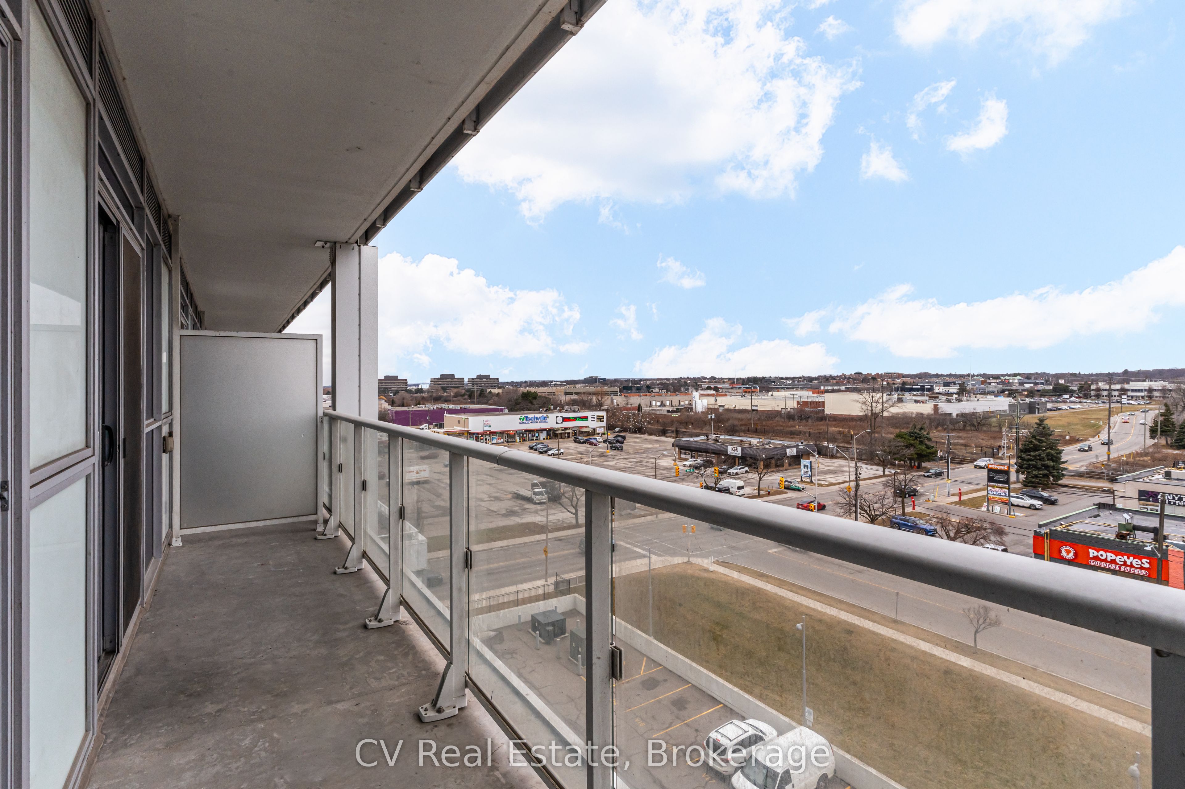 65 Speers Road 602 Property Photo 29