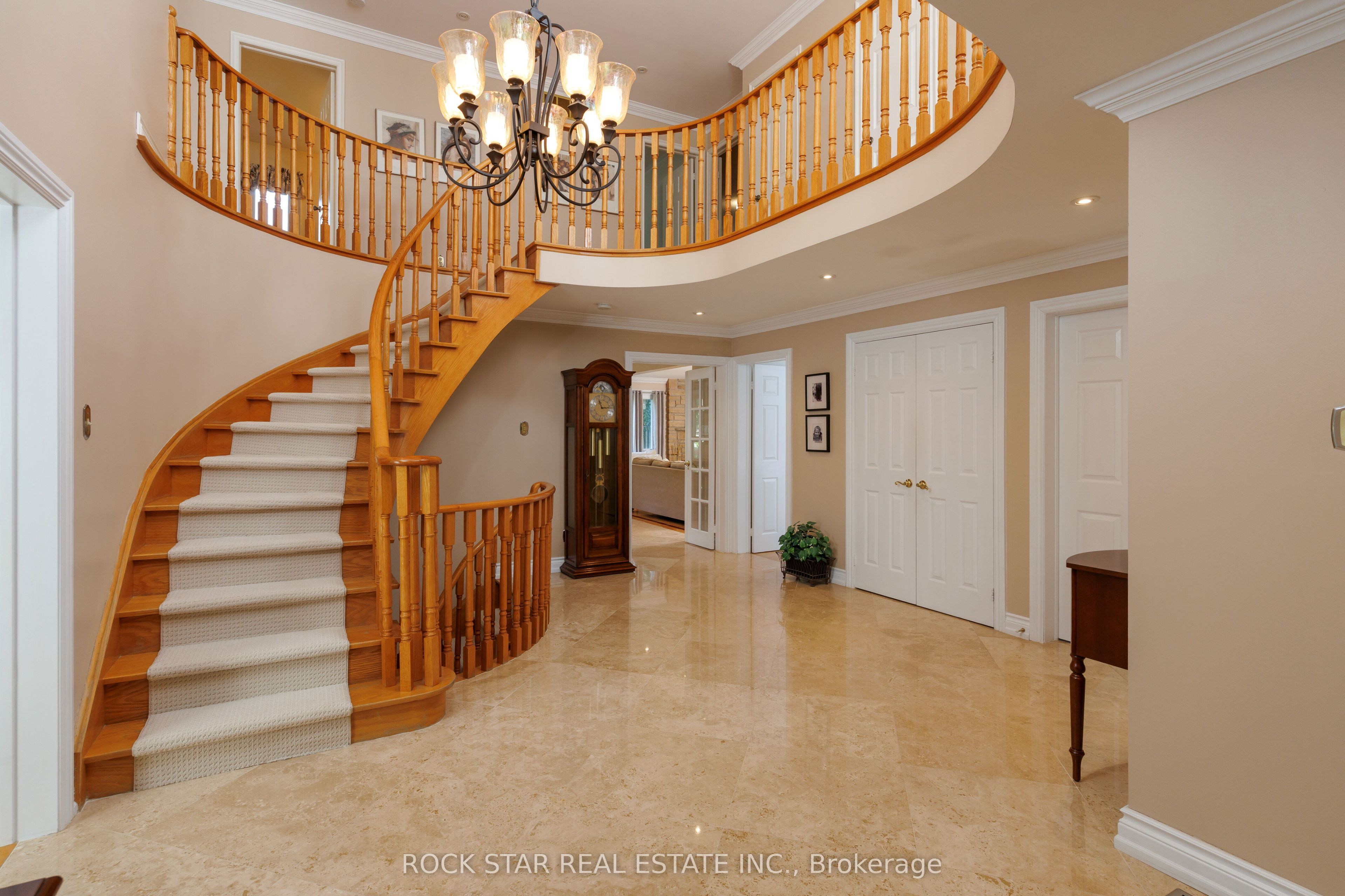1807 Tattersall Way Property Photo 2