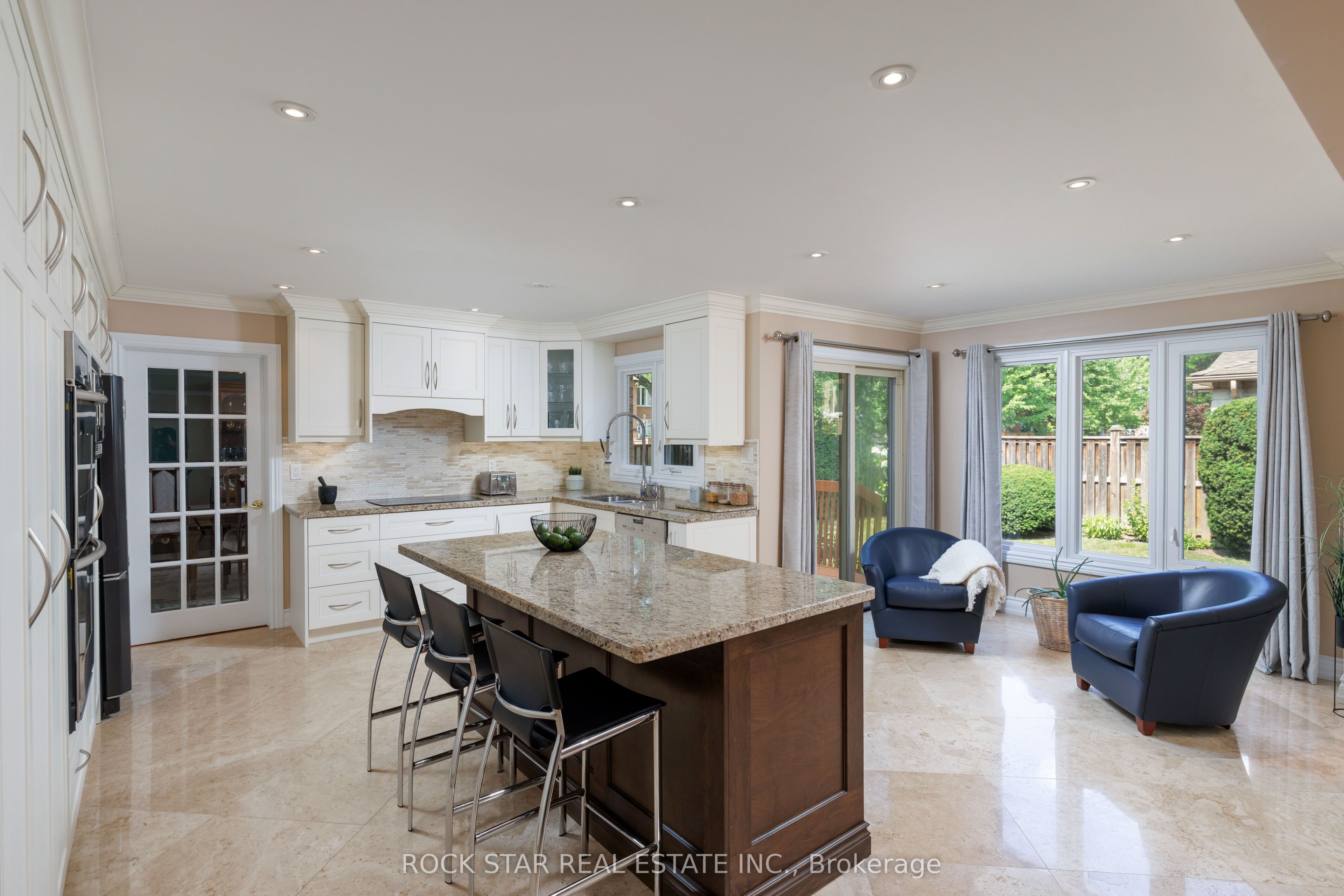 1807 Tattersall Way Property Photo 3