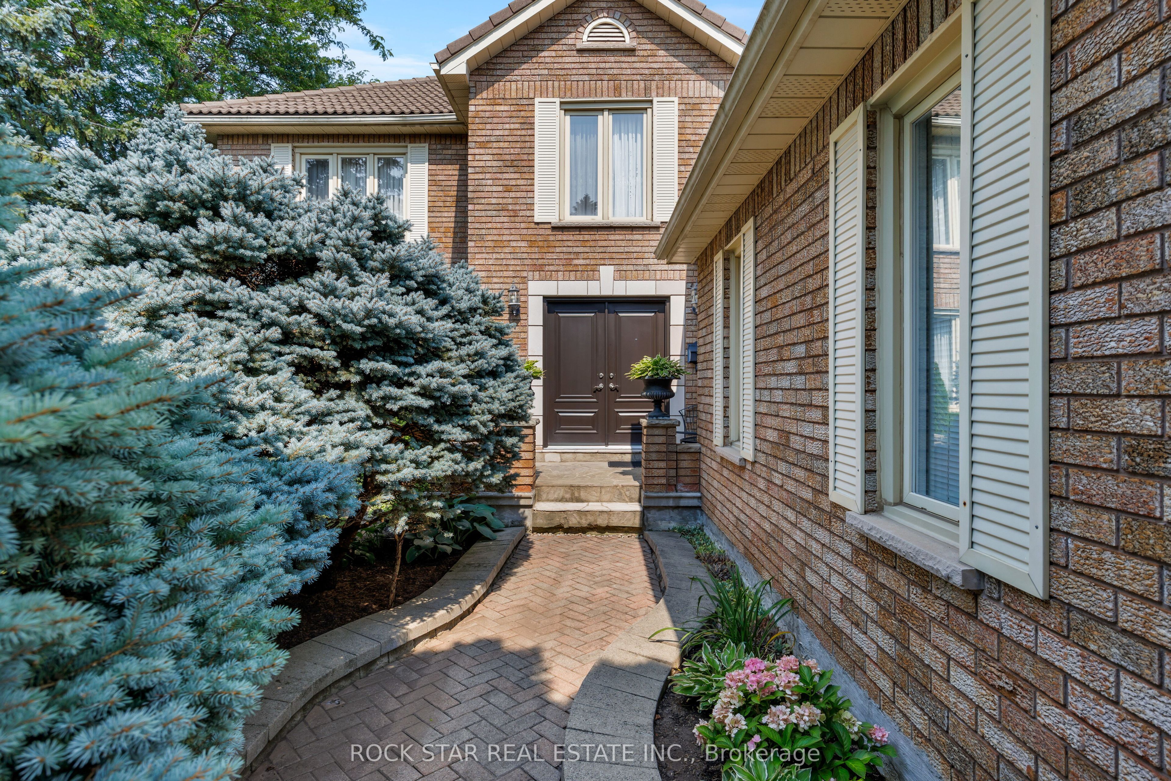 1807 Tattersall Way Property Photo 8