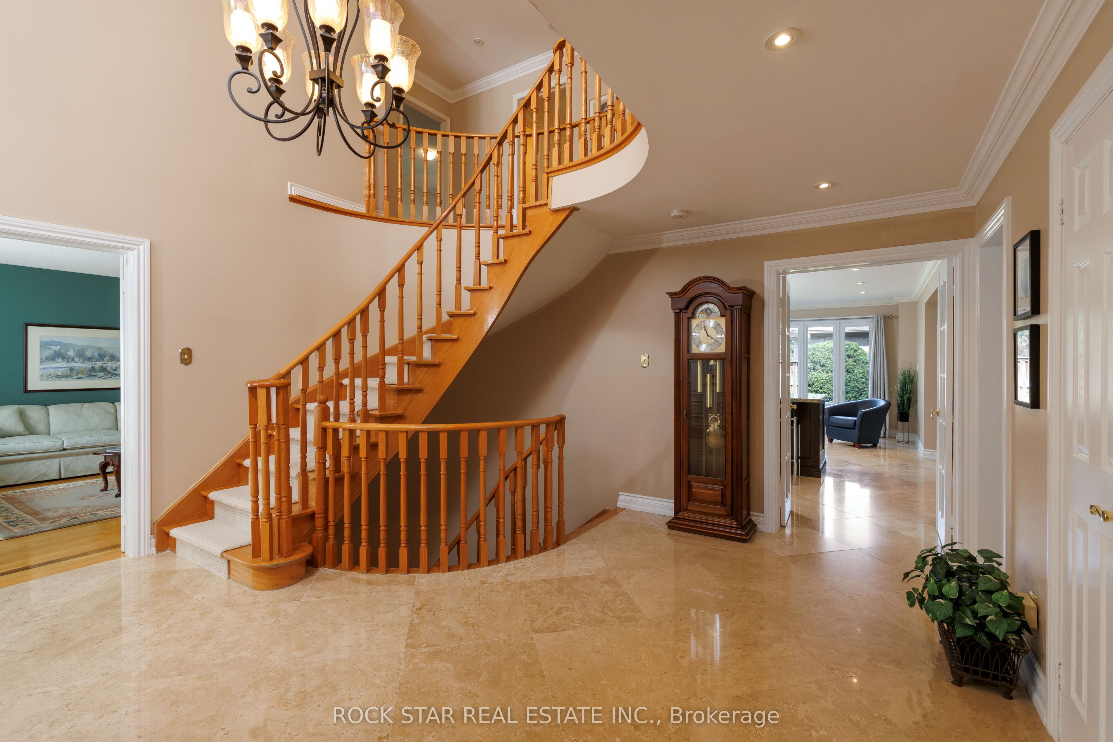 1807 Tattersall Way Property Photo 18