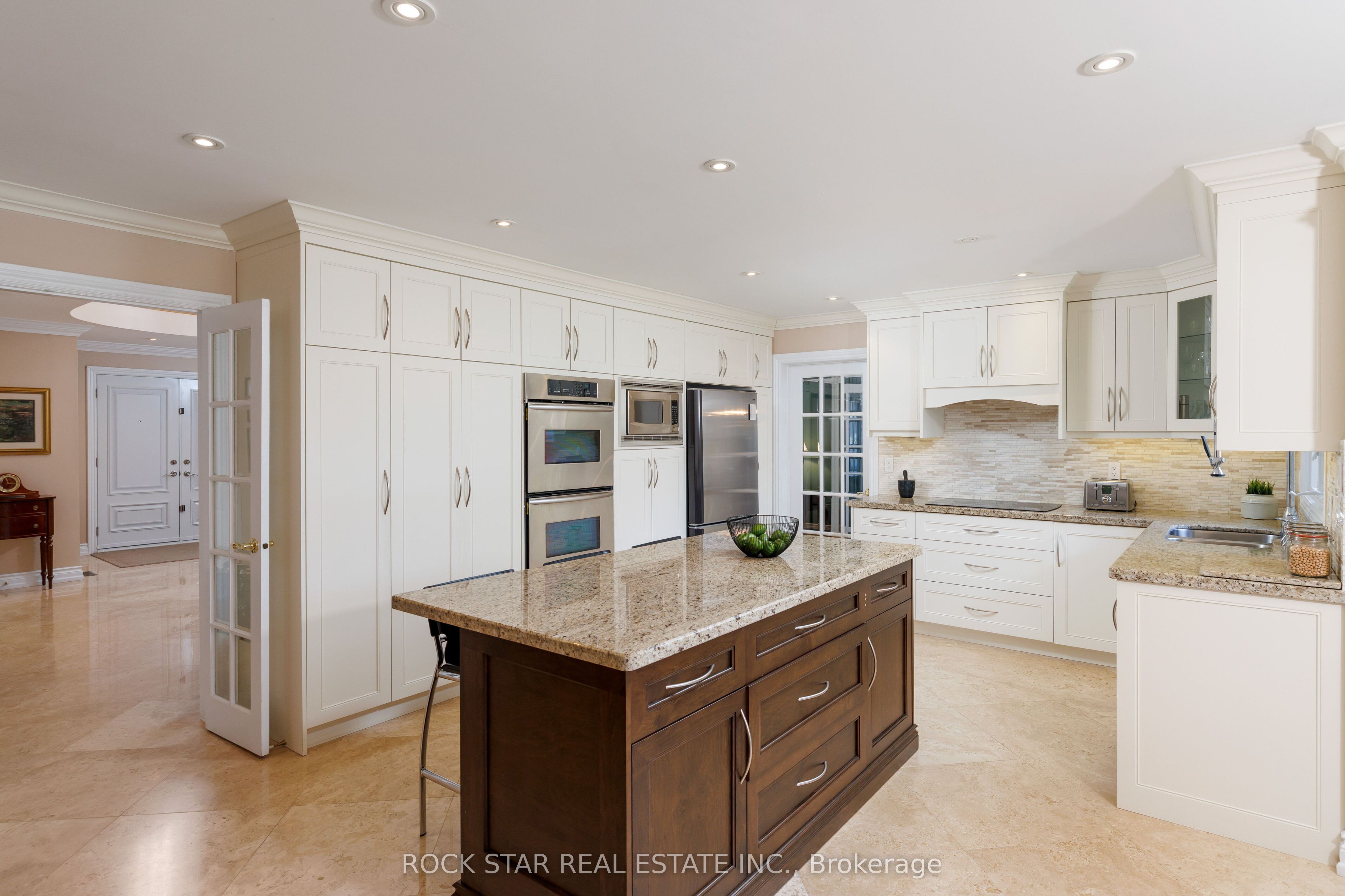 1807 Tattersall Way Property Photo 19