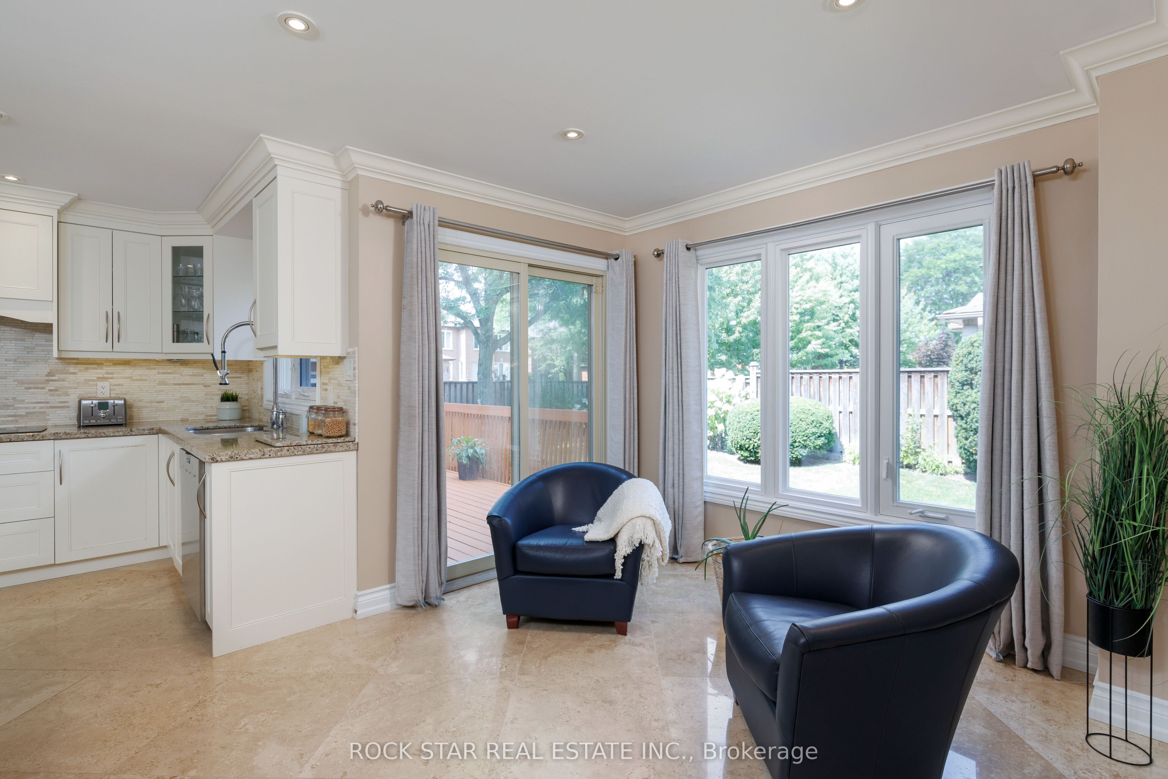 1807 Tattersall Way Property Photo 22