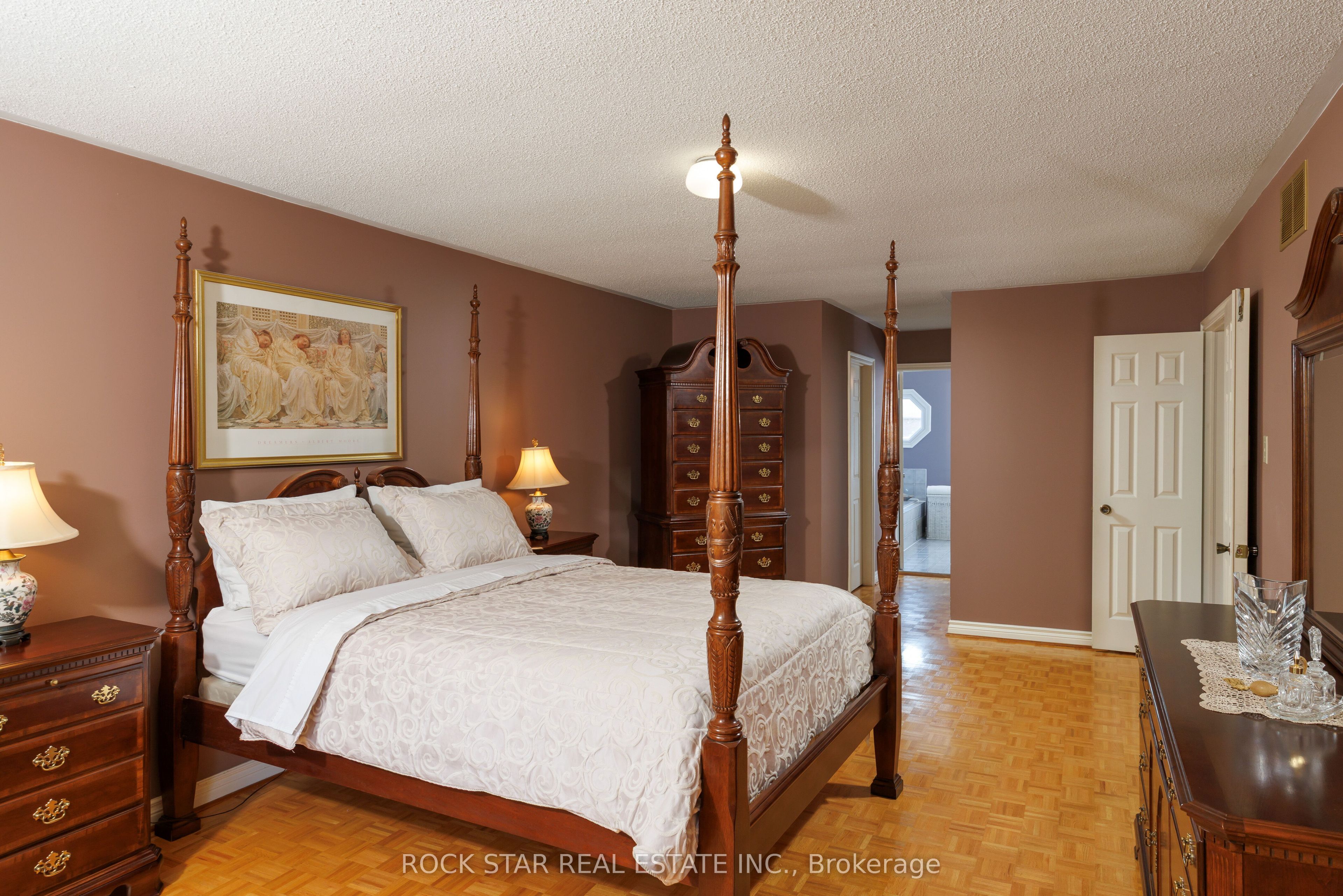 1807 Tattersall Way Property Photo 31