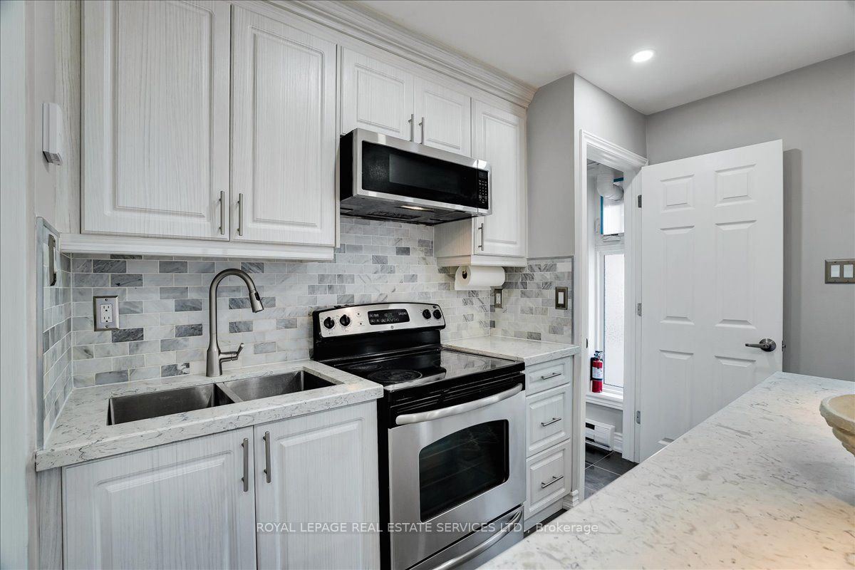 1310 Gulleden Drive 14 Property Photo 8