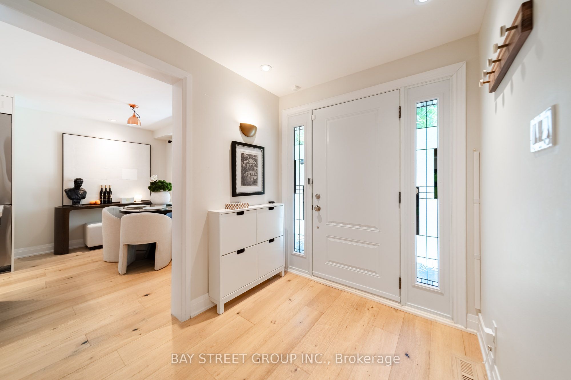 2366 Devon Road Property Photo 4
