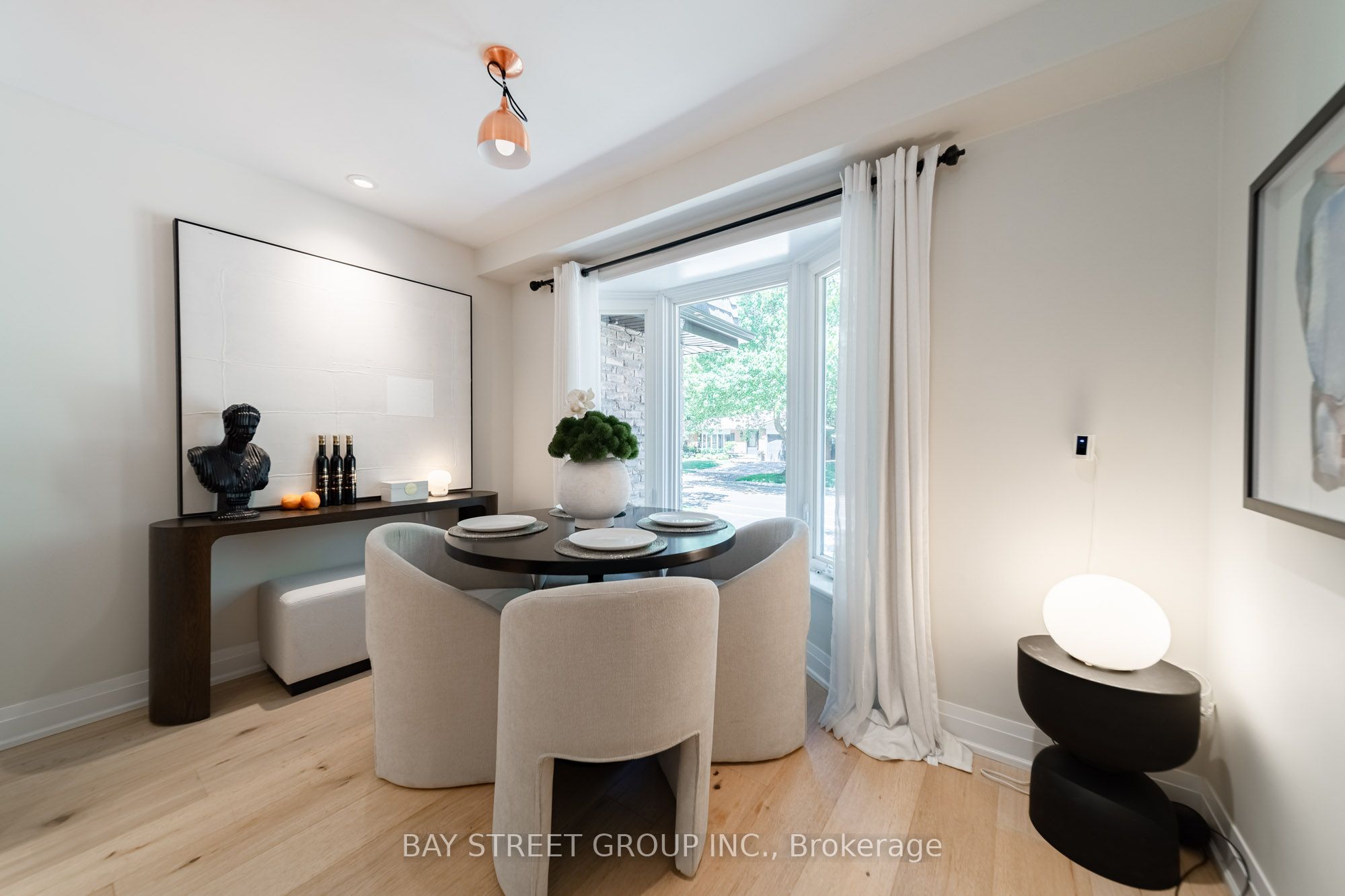 2366 Devon Road Property Photo 5