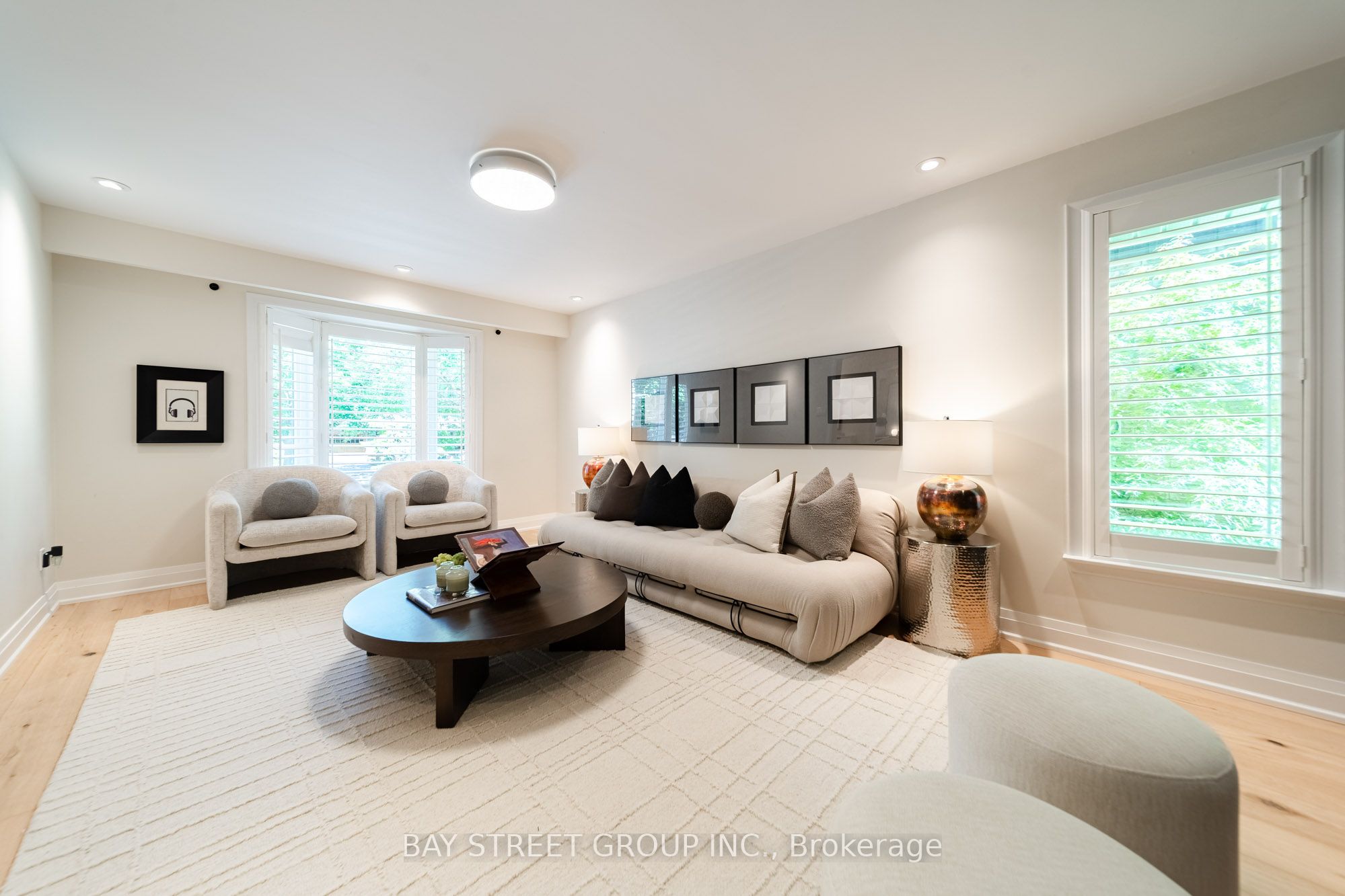 2366 Devon Road Property Photo 8