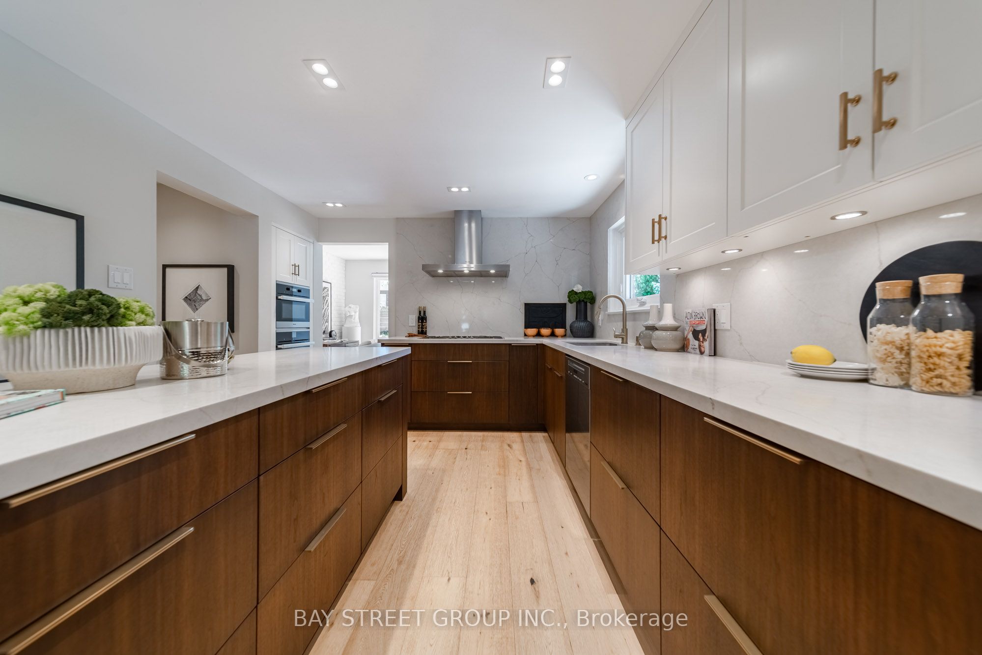 2366 Devon Road Property Photo 10