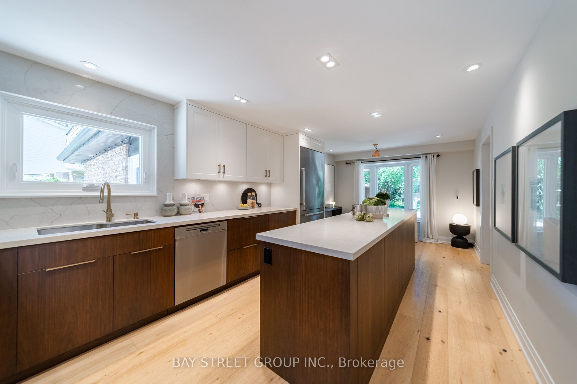 2366 Devon Road Property Photo 11