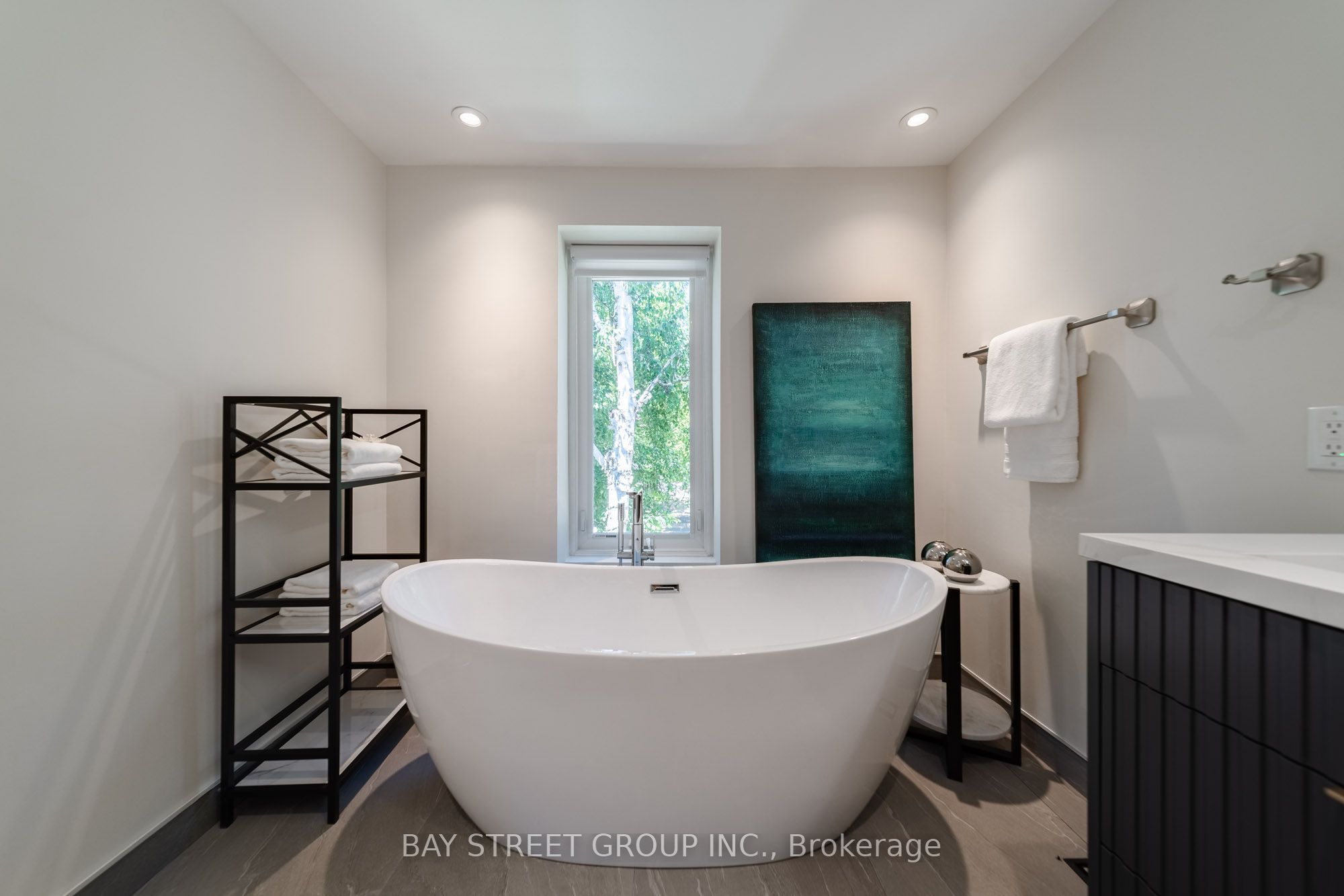 2366 Devon Road Property Photo 18
