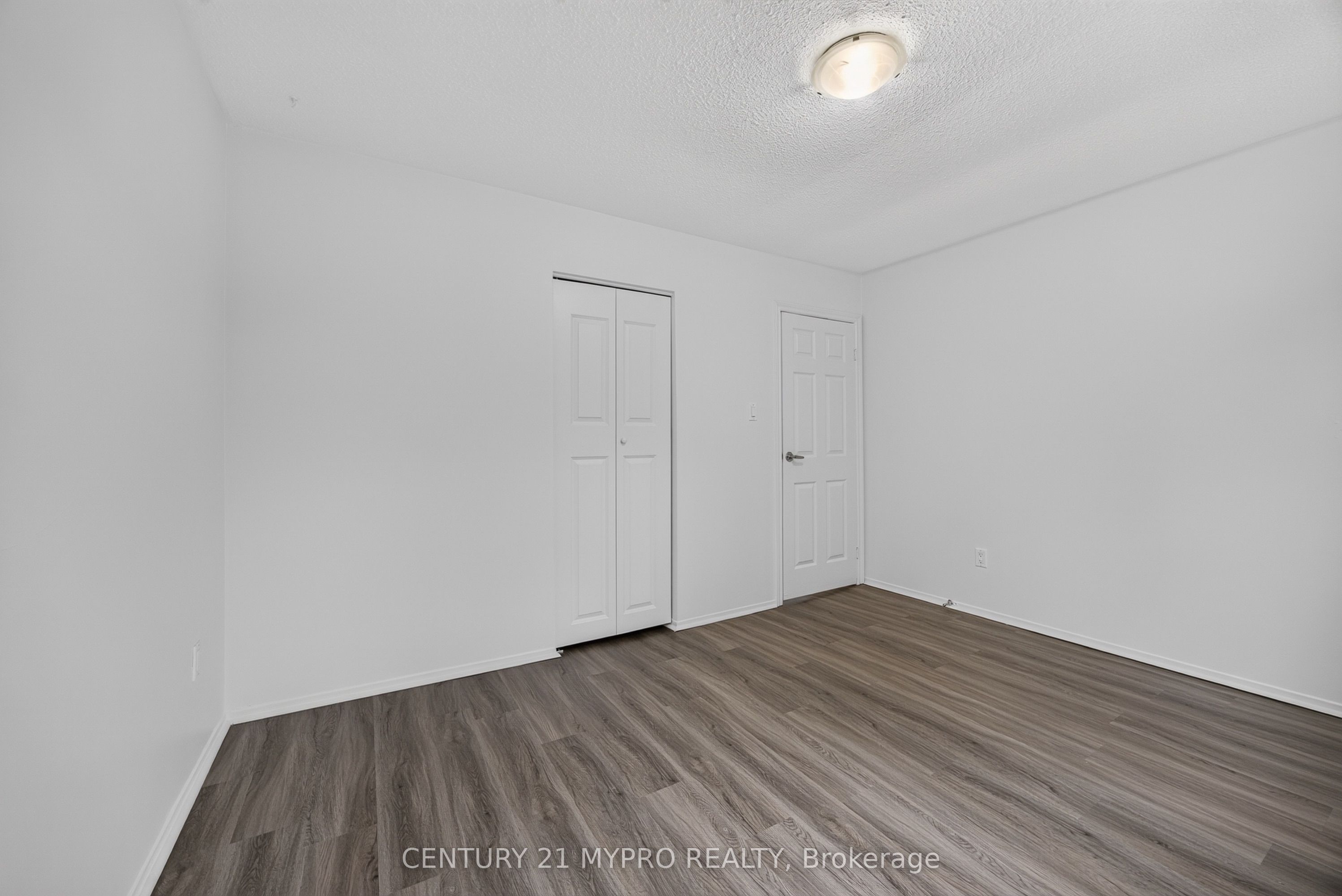2501 Cobbinshaw Circle Property Photo 21