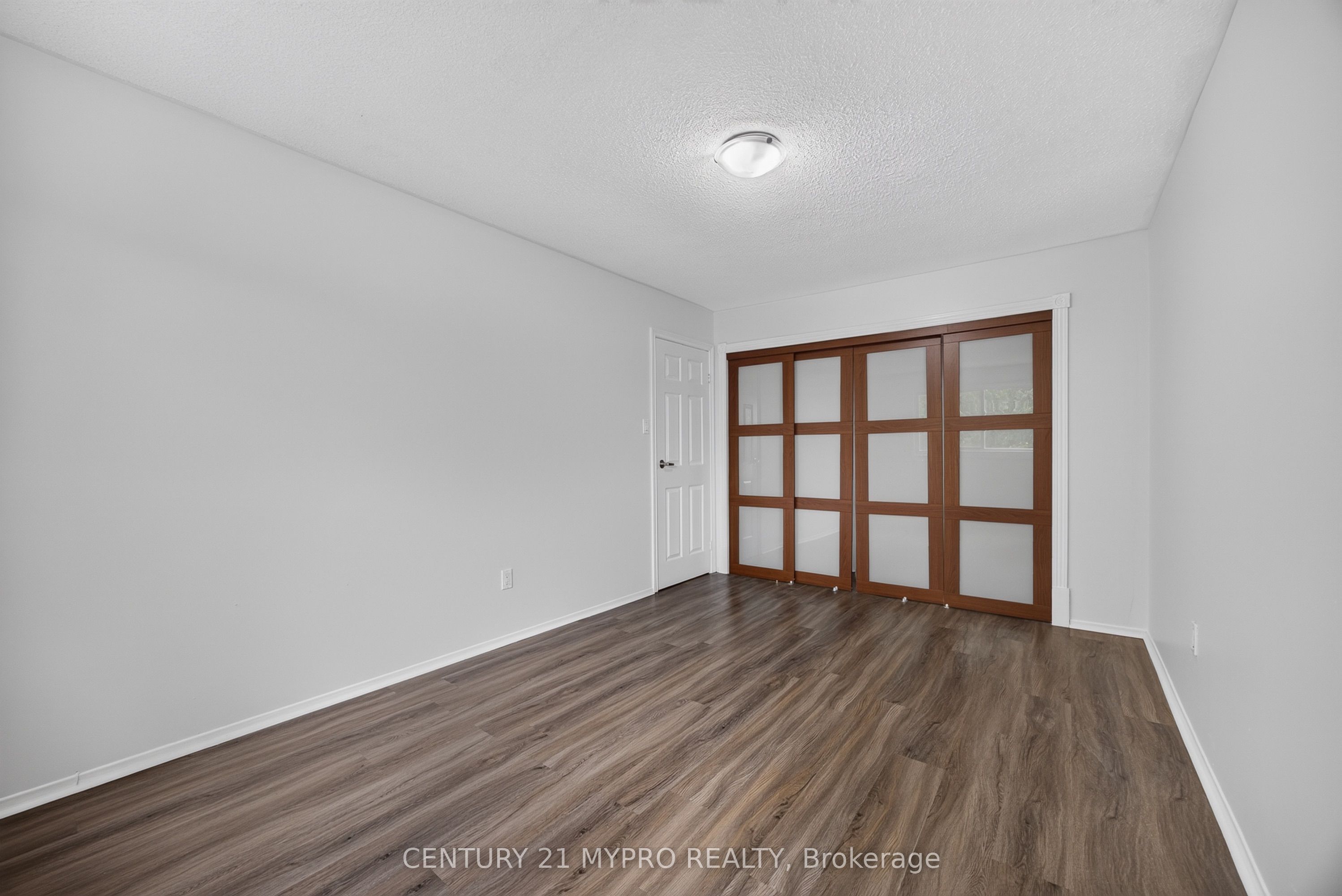 2501 Cobbinshaw Circle Property Photo 22