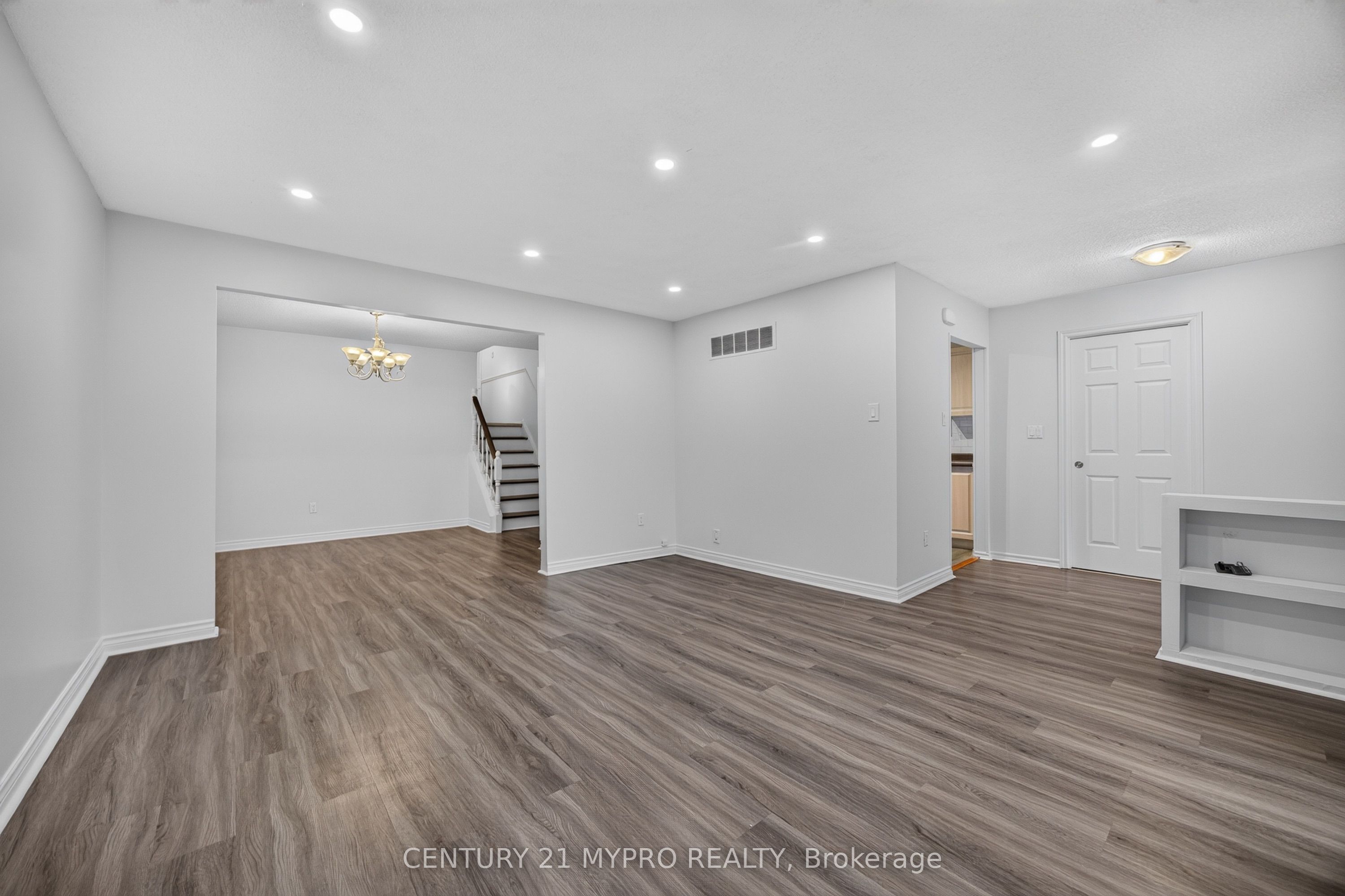 2501 Cobbinshaw Circle Property Photo 28