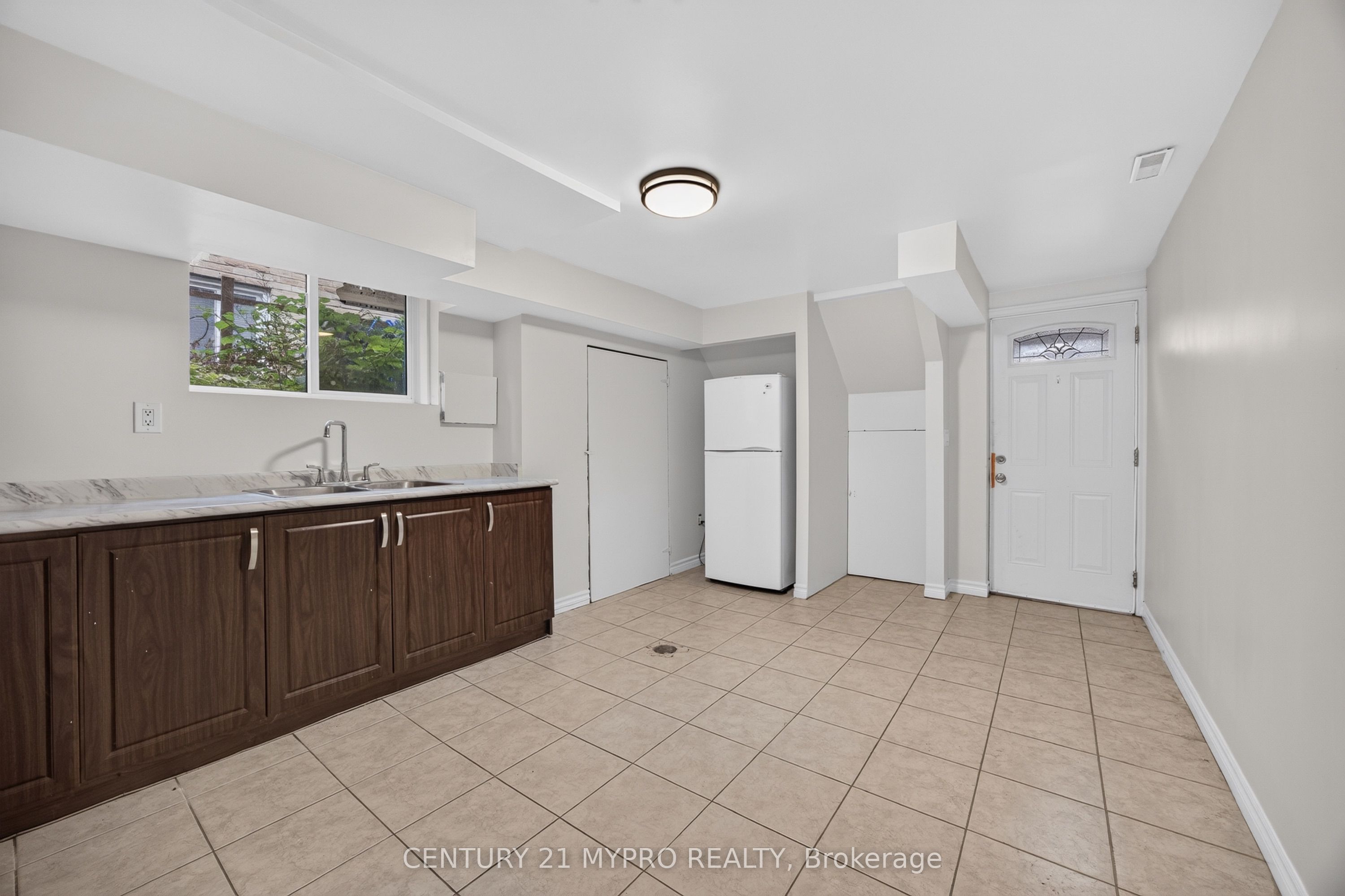 2501 Cobbinshaw Circle Property Photo 31