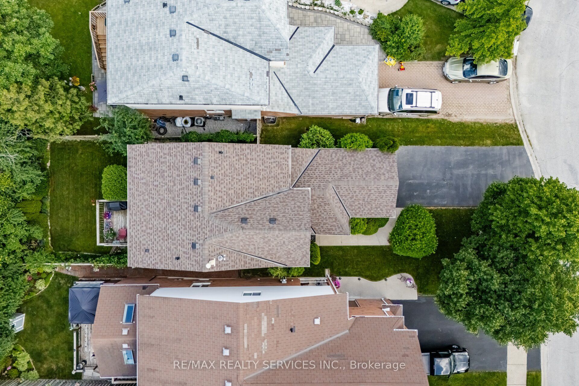 38 Furrows End Property Photo 44
