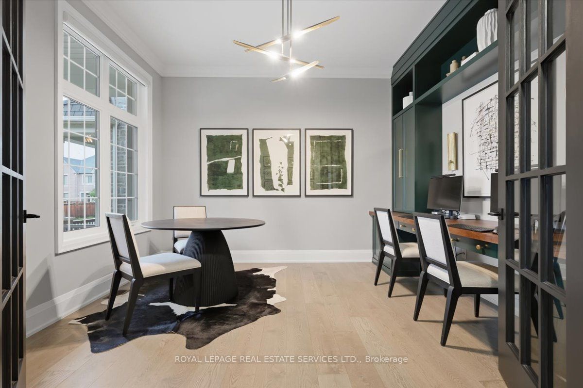 3300 Sunningdale Gardens Property Photo 6