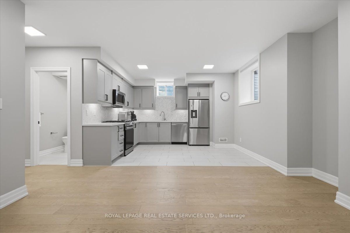 3300 Sunningdale Gardens Property Photo 40