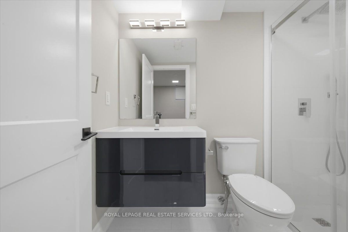 3300 Sunningdale Gardens Property Photo 43