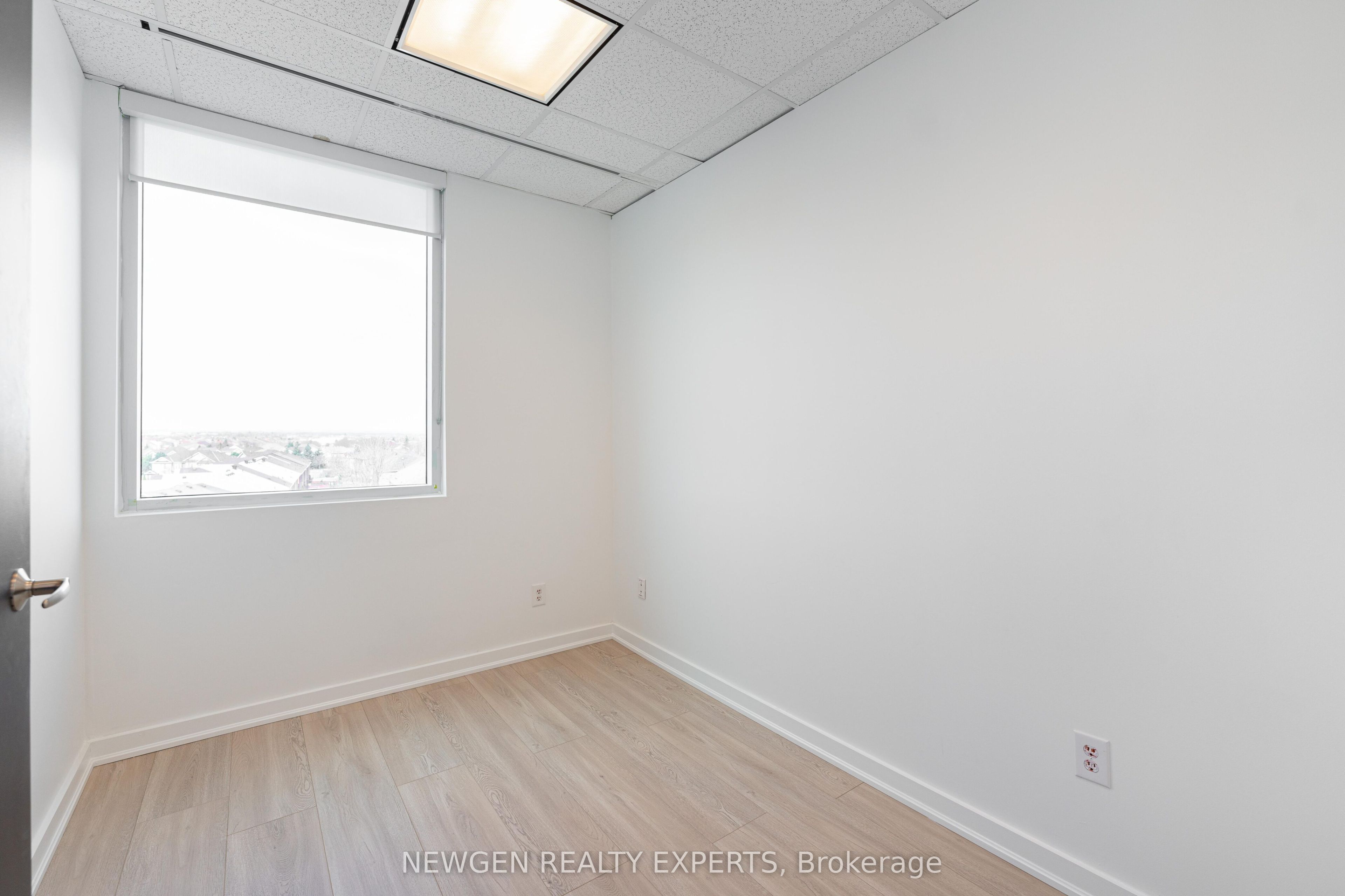 2250 Bovaird Drive 411 Property Photo 15