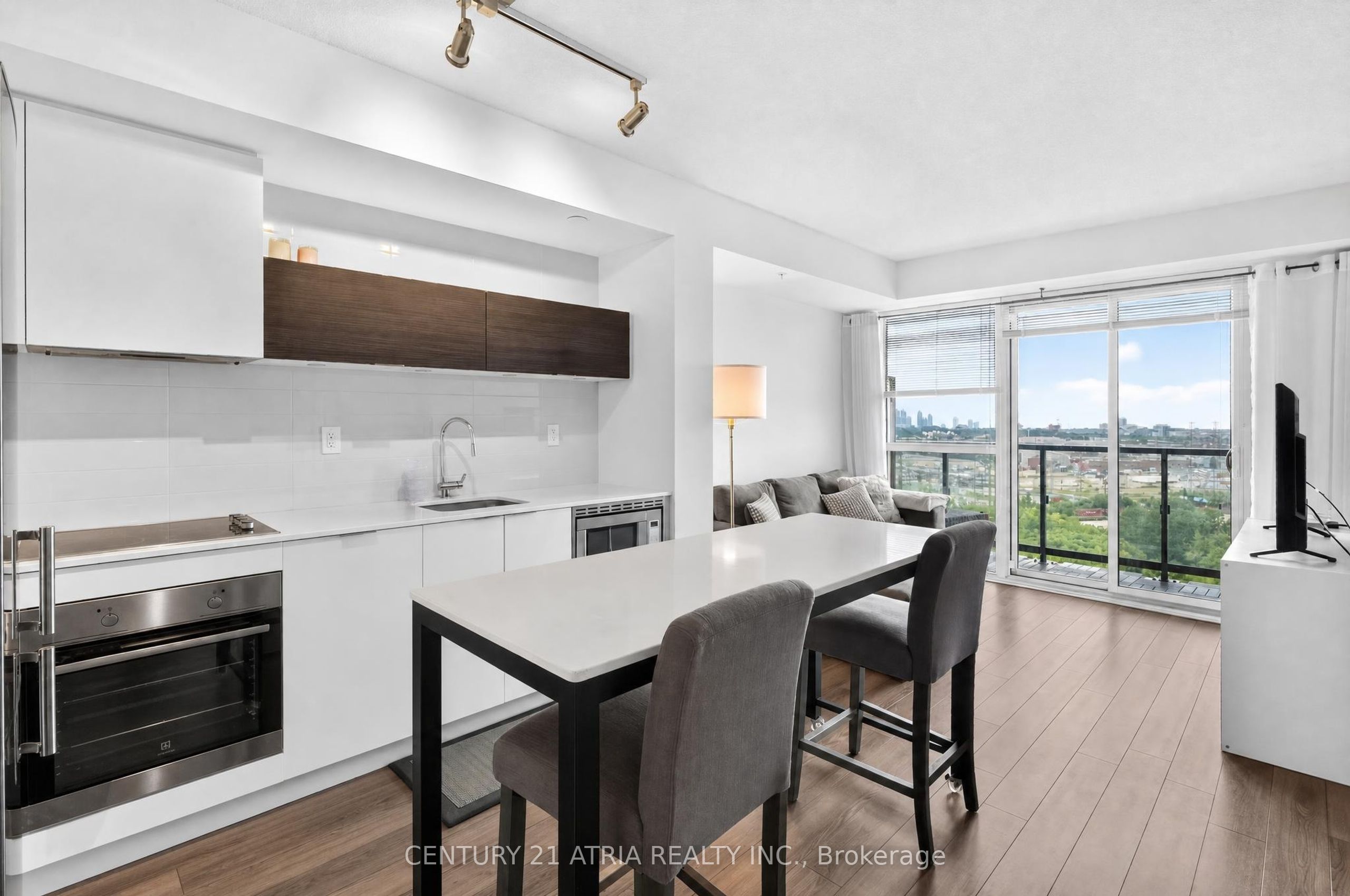 20 Thomas Riley Road 1308 Property Photo 7