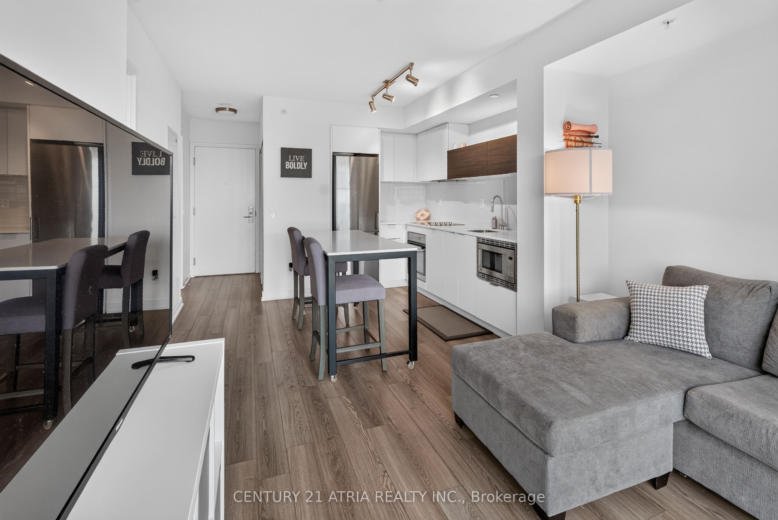 20 Thomas Riley Road 1308 Property Photo 9