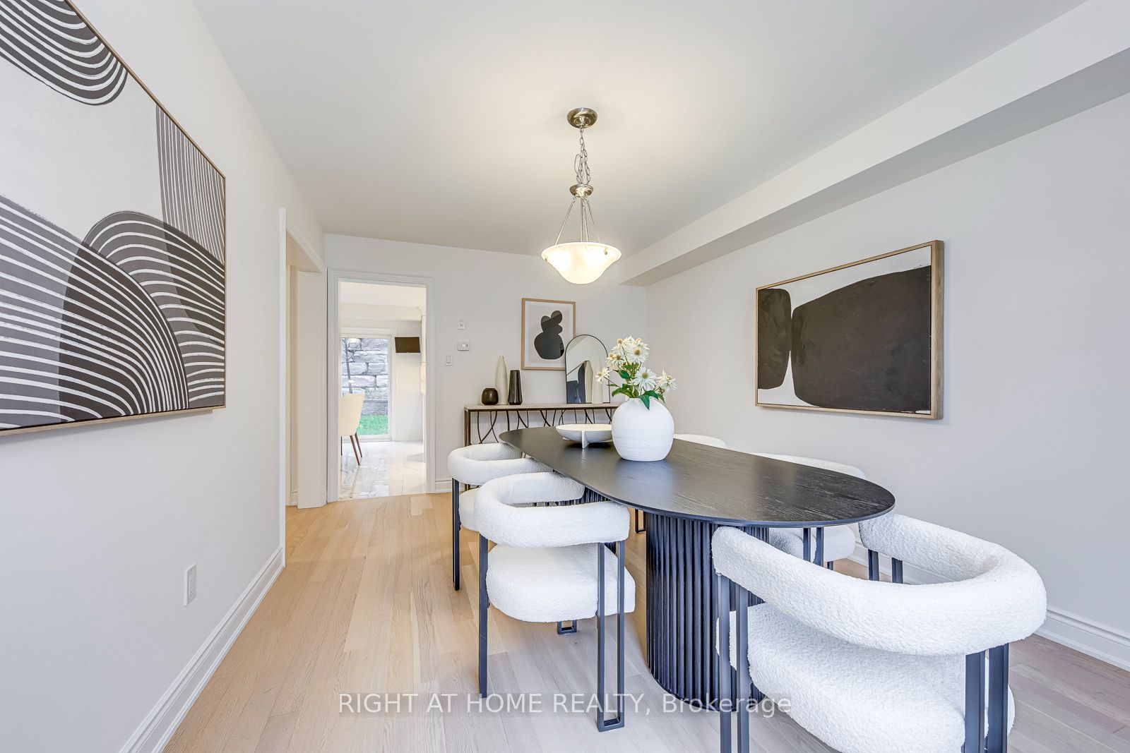 2575 Islington Avenue Property Photo 19