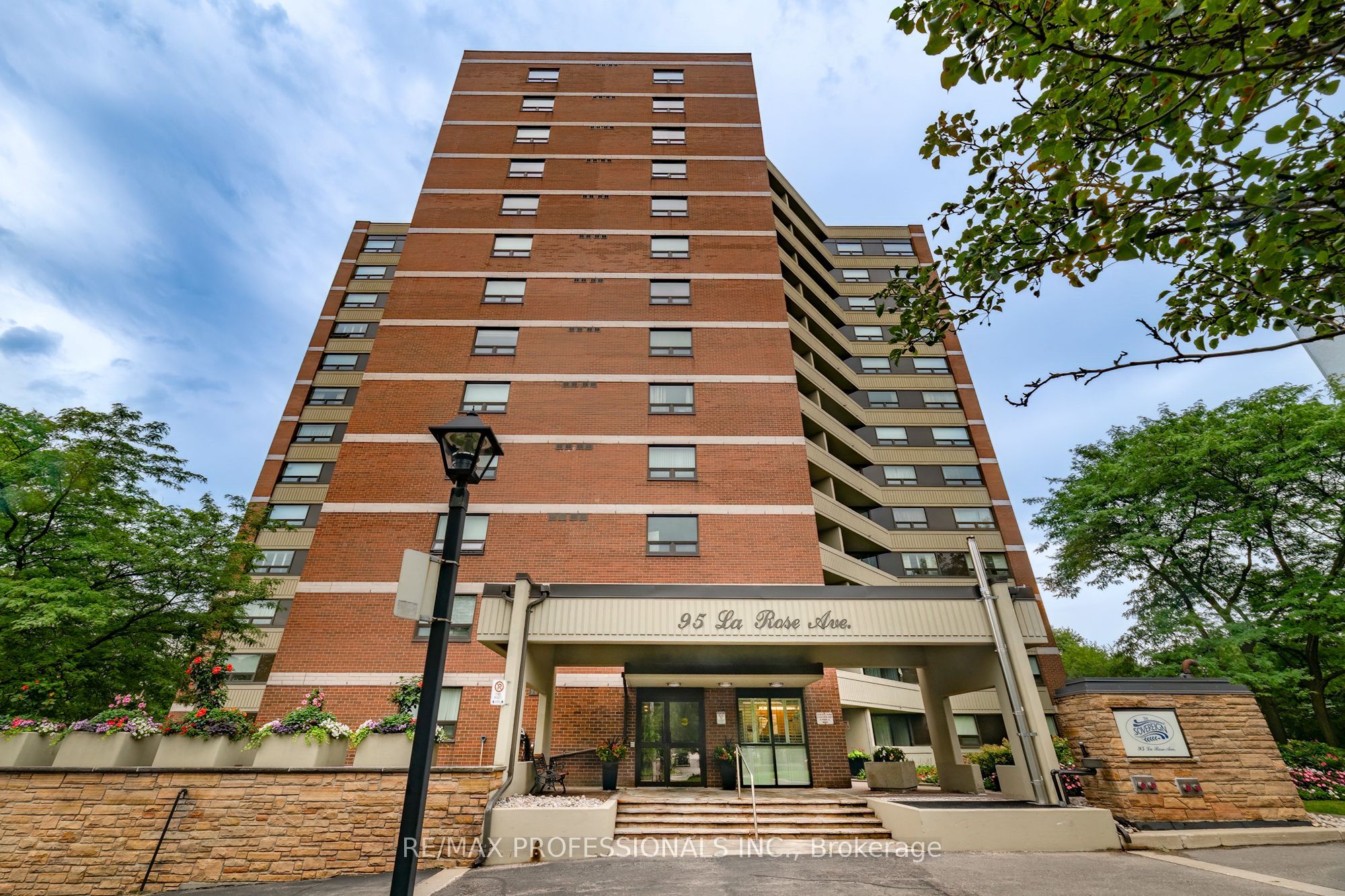 95 La Rose Avenue 105