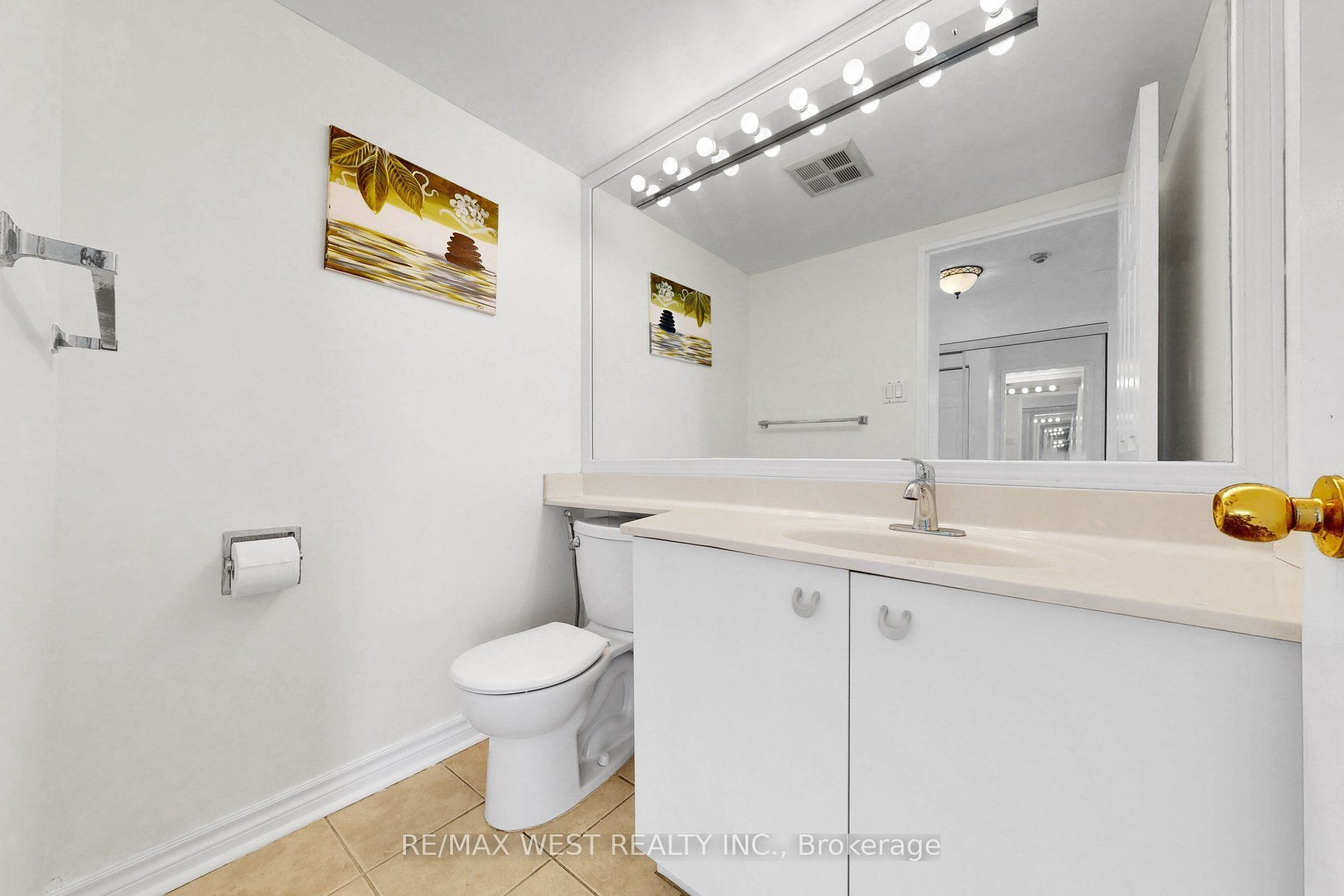 55 Elm Drive W 1801 Property Photo 18