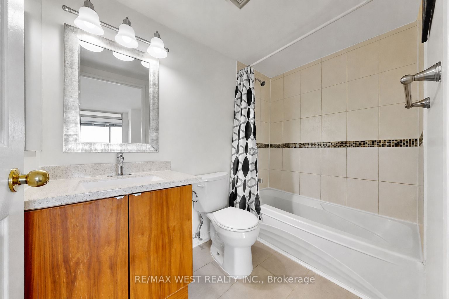 55 Elm Drive W 1801 Property Photo 23