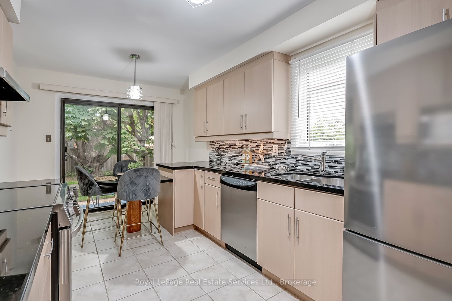 1194 Potters Wheel Crescent Property Photo 11