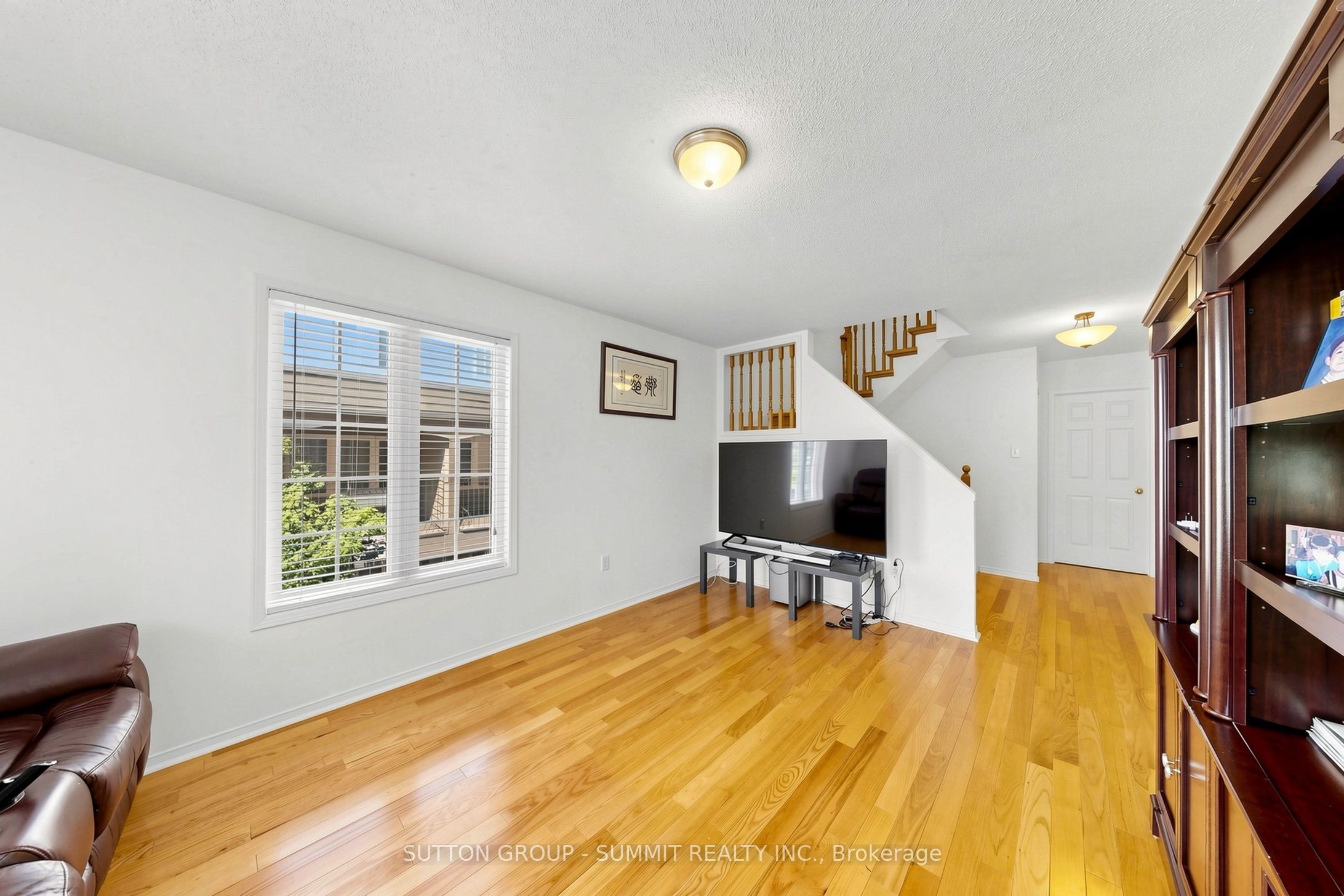 141 Gatwick Drive Property Photo 22