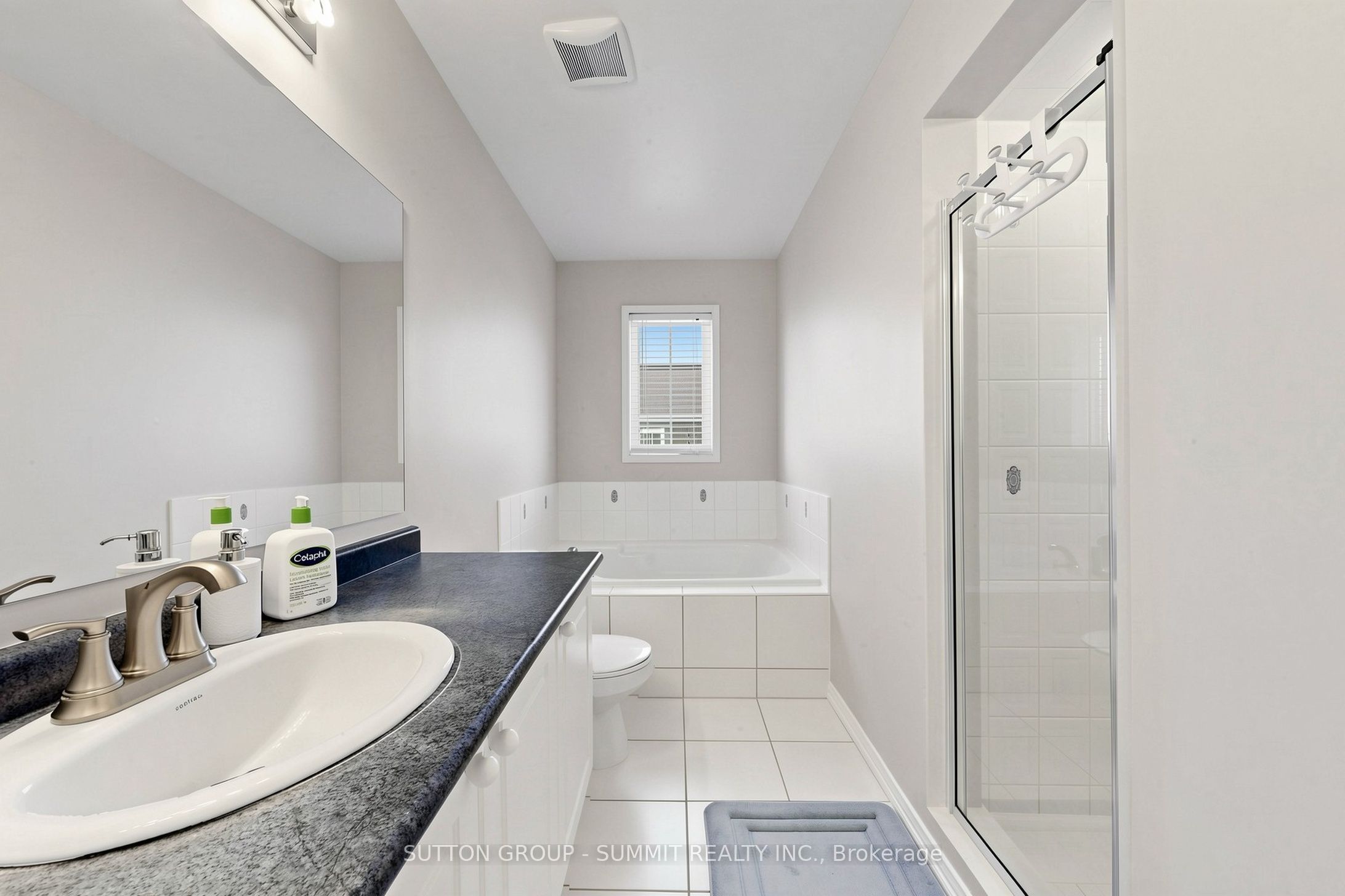 141 Gatwick Drive Property Photo 41