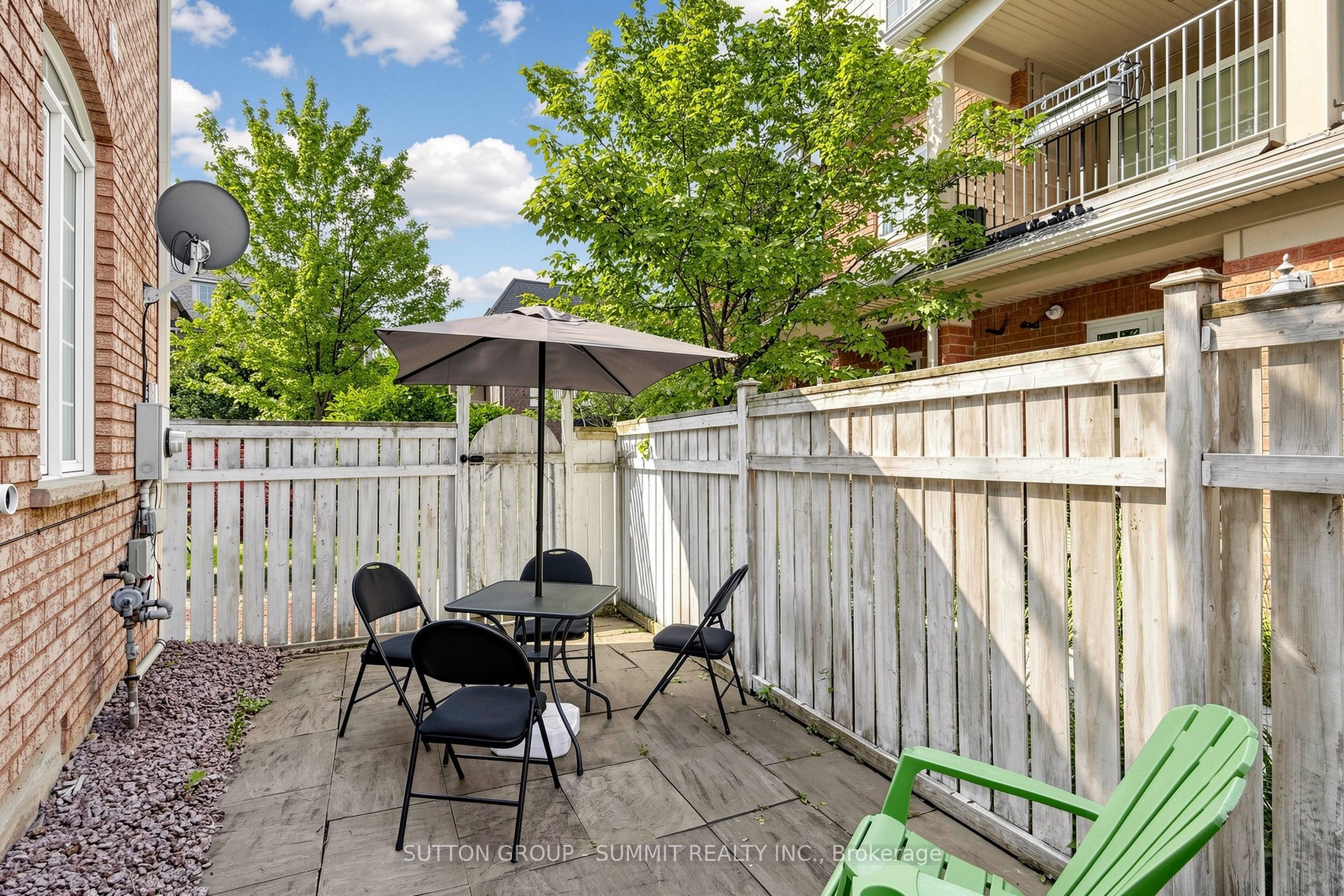 141 Gatwick Drive Property Photo 47