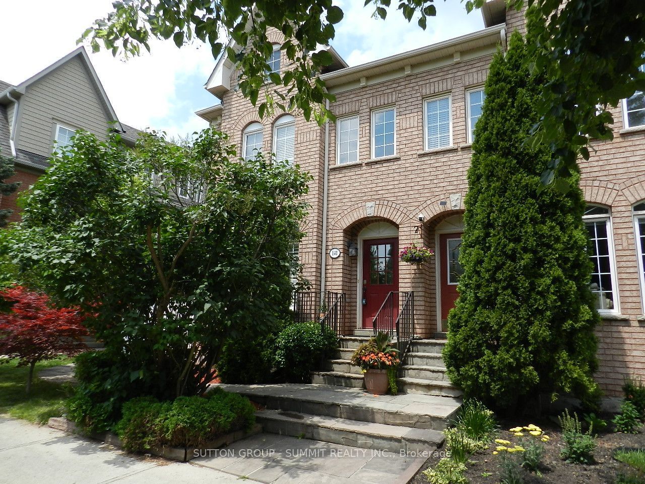 141 Gatwick Drive Property Photo 49