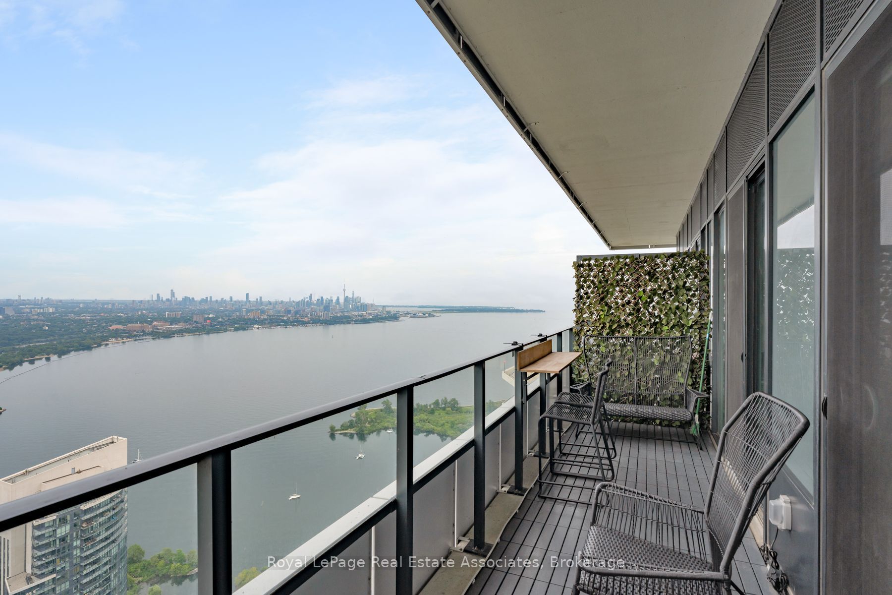 30 Shore Breeze Drive 6104 Property Photo 28