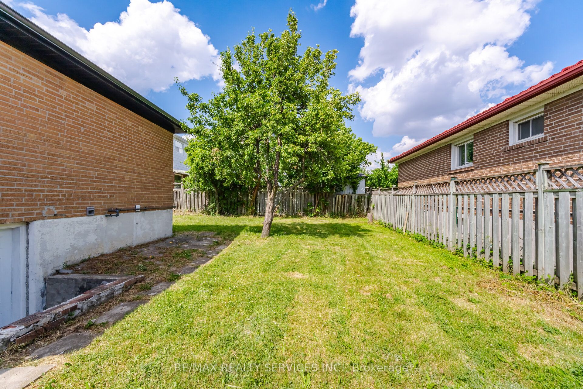 7493 Netherwood Road Property Photo 45
