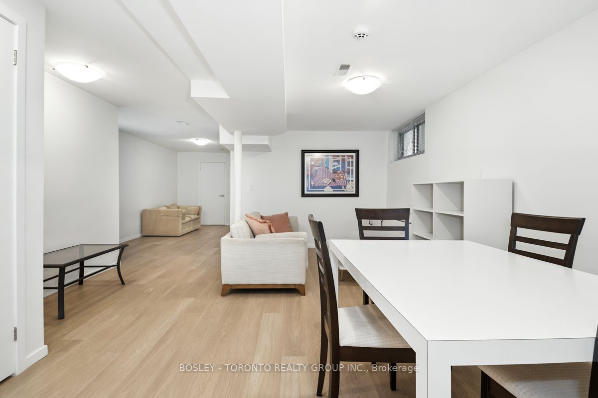 146 Earlscourt Avenue Lower Property Photo 10