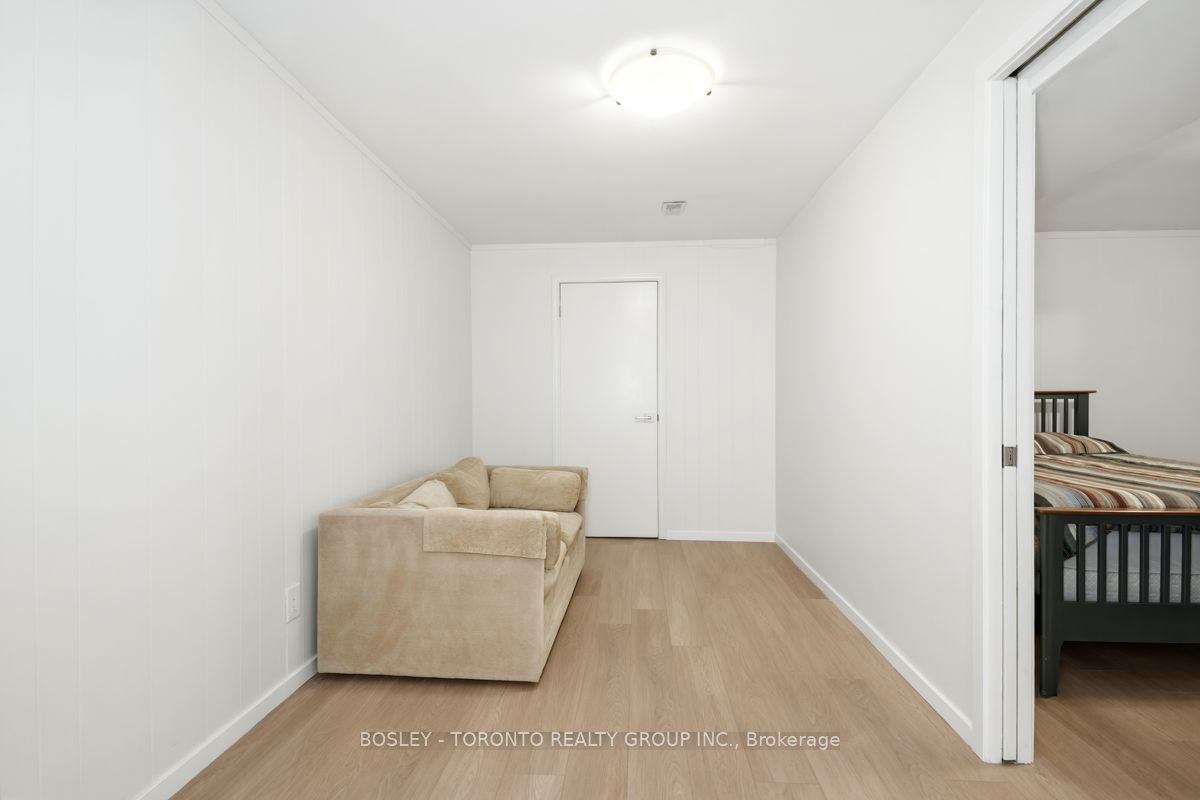 146 Earlscourt Avenue Lower Property Photo 21