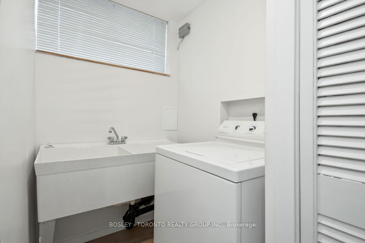 146 Earlscourt Avenue Lower Property Photo 33