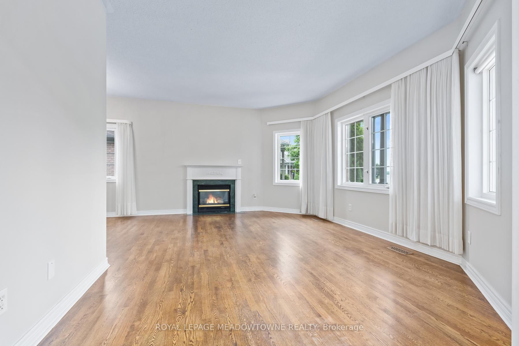 10 Orchard Park Gate Property Photo 6