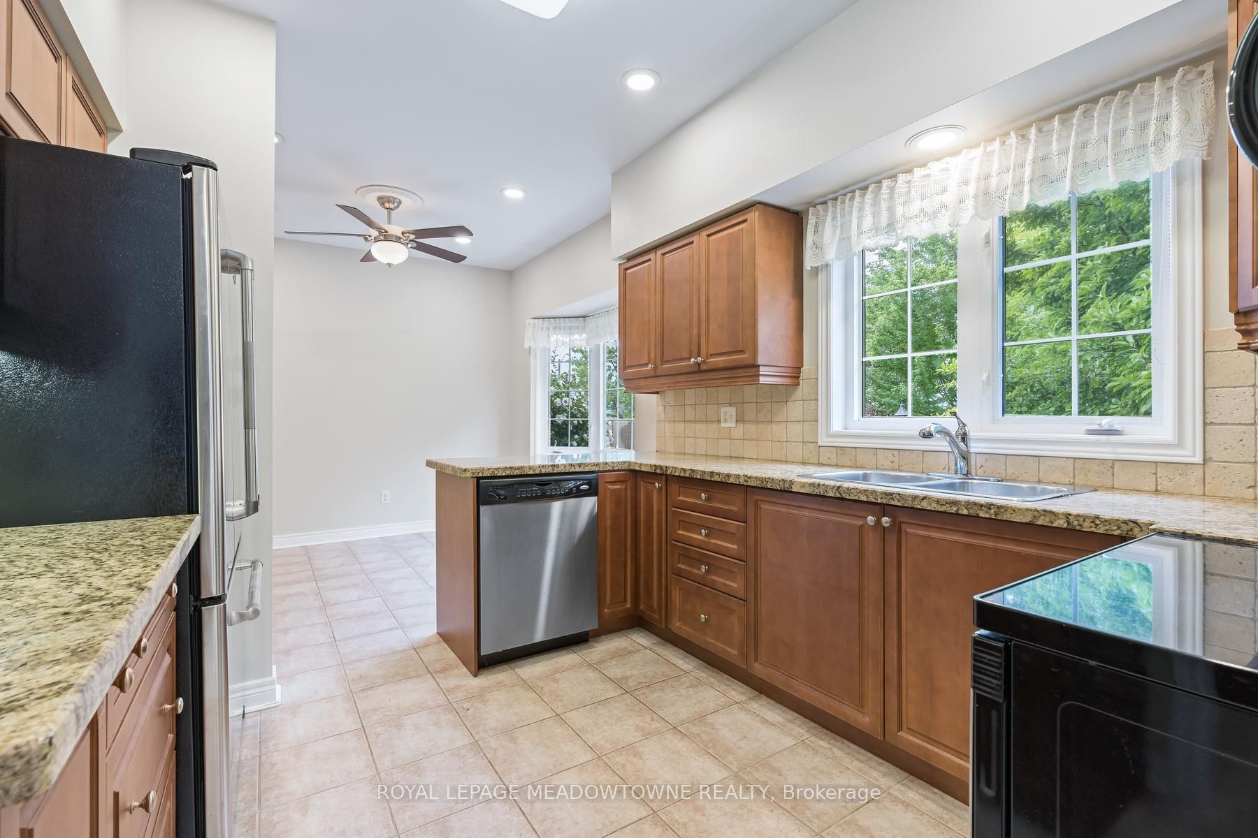 10 Orchard Park Gate Property Photo 18