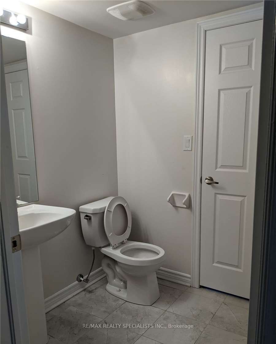 200 Veterans Drive 115 Property Photo 11
