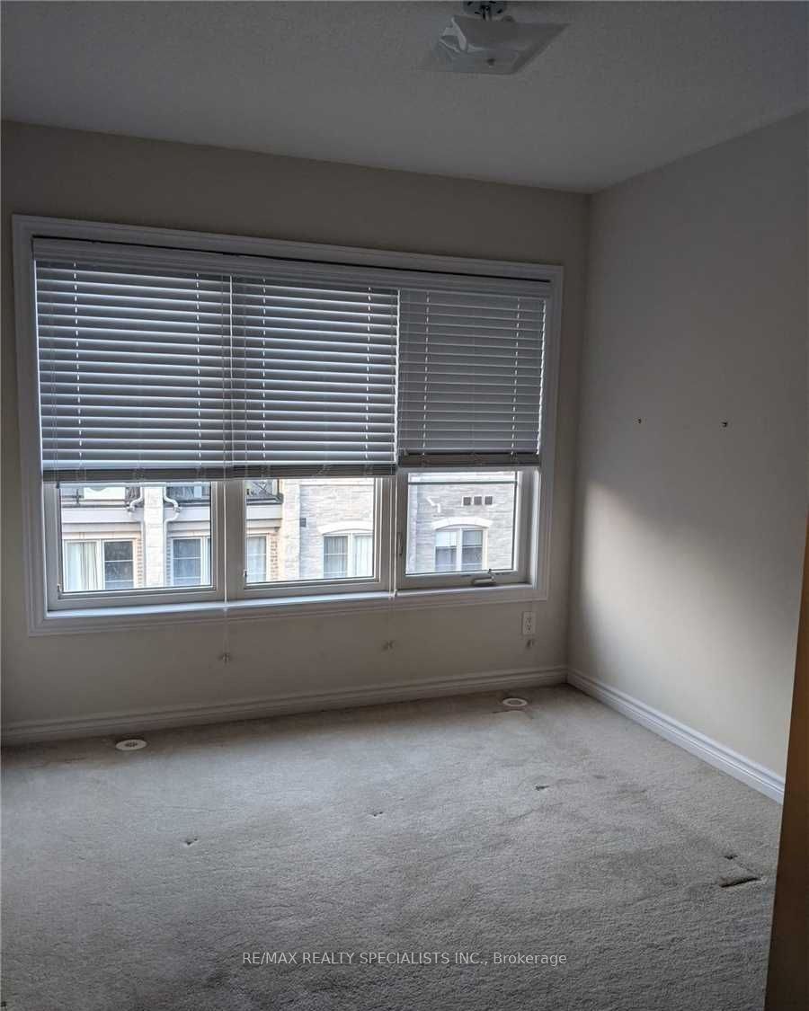 200 Veterans Drive 115 Property Photo 13