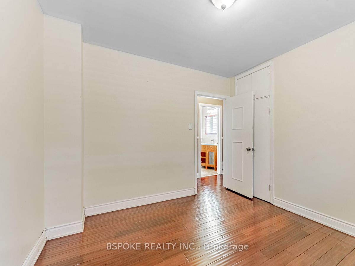 252 Thistle Down Boulevard Upper Property Photo 19