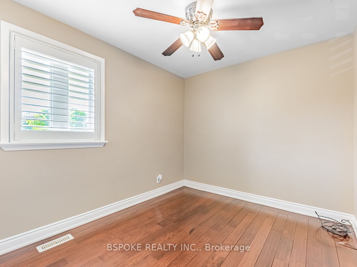 252 Thistle Down Boulevard Upper Property Photo 20