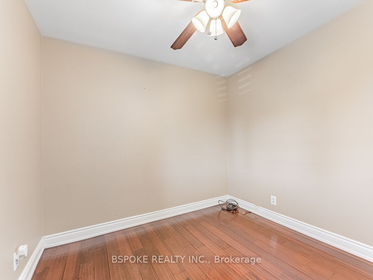 252 Thistle Down Boulevard Upper Property Photo 21