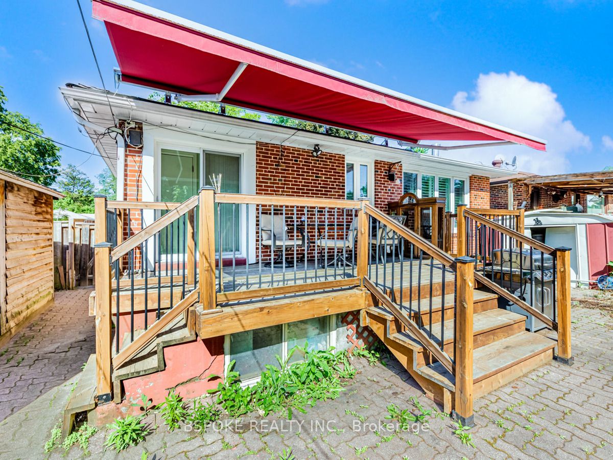 252 Thistle Down Boulevard Upper Property Photo 27